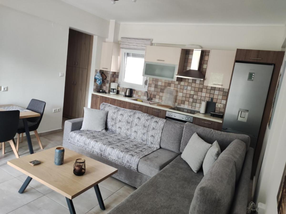 Hotel Avellana Royal Suites - Image 1