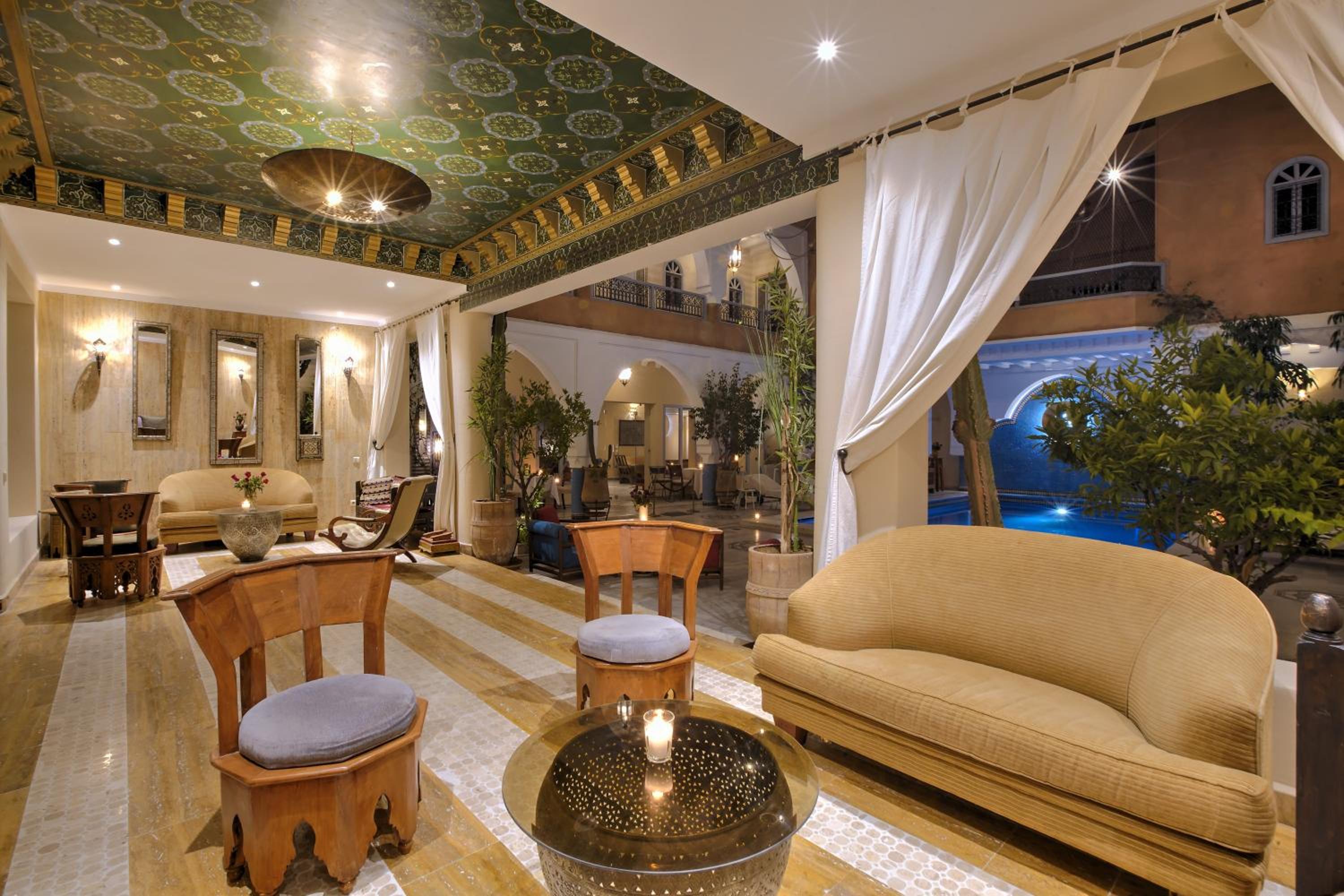 lounge