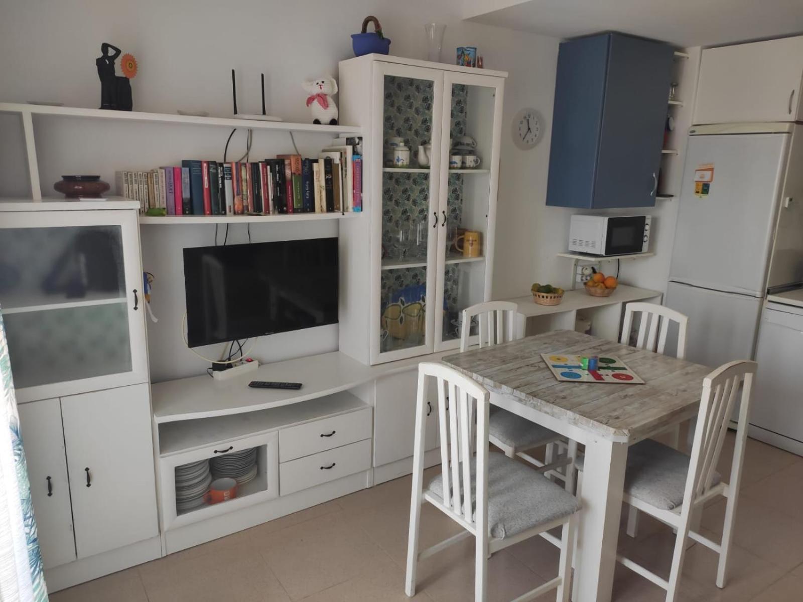 Apartamento con piscina en primera linea de playa