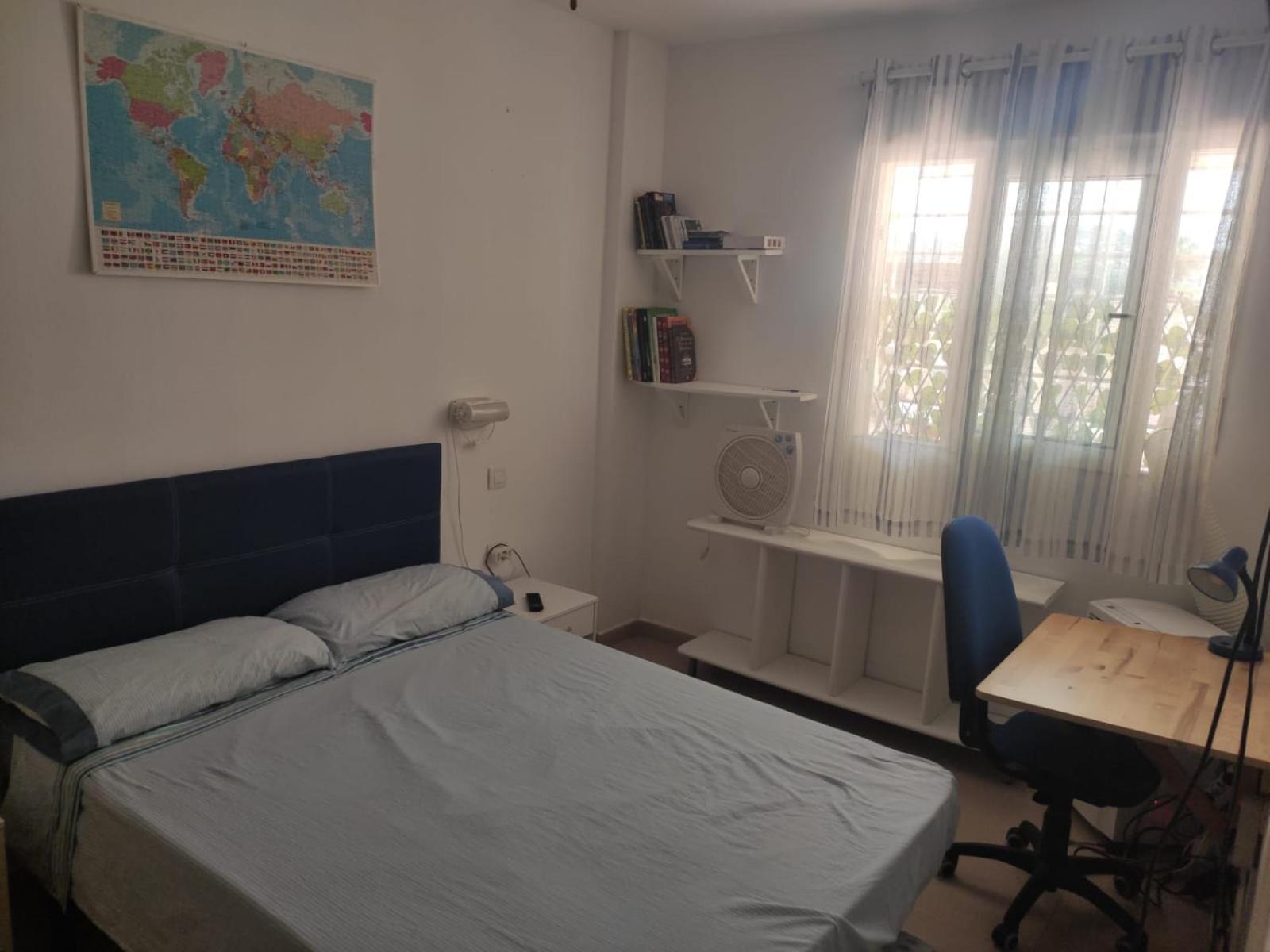 Apartamento con piscina en primera linea de playa