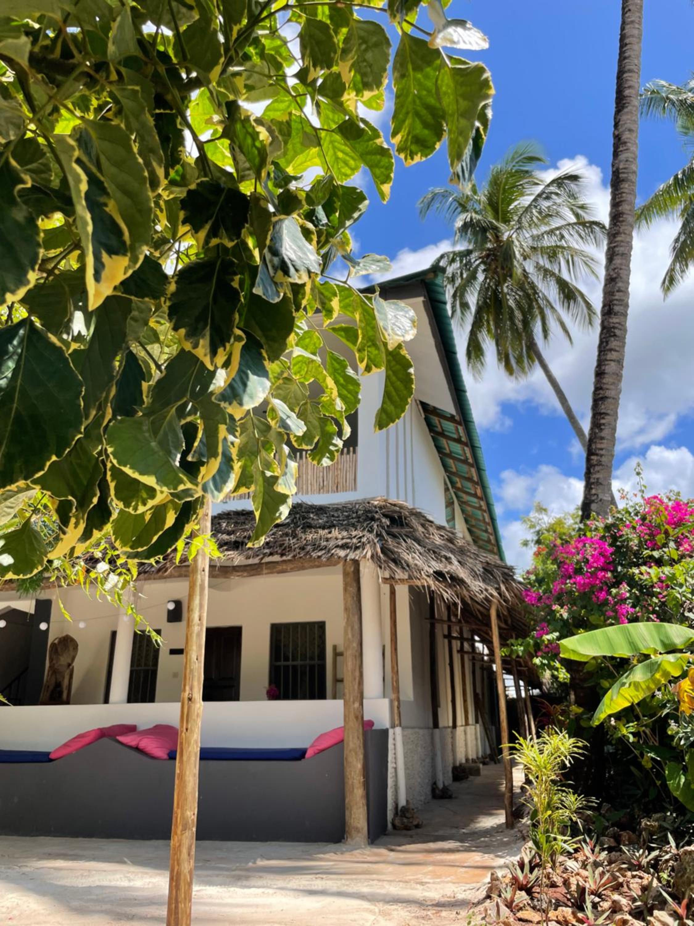 Blue Reef Sport & Fishing Lodge and Bungalows