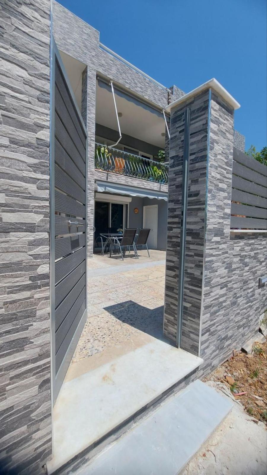 Plaza House view 2