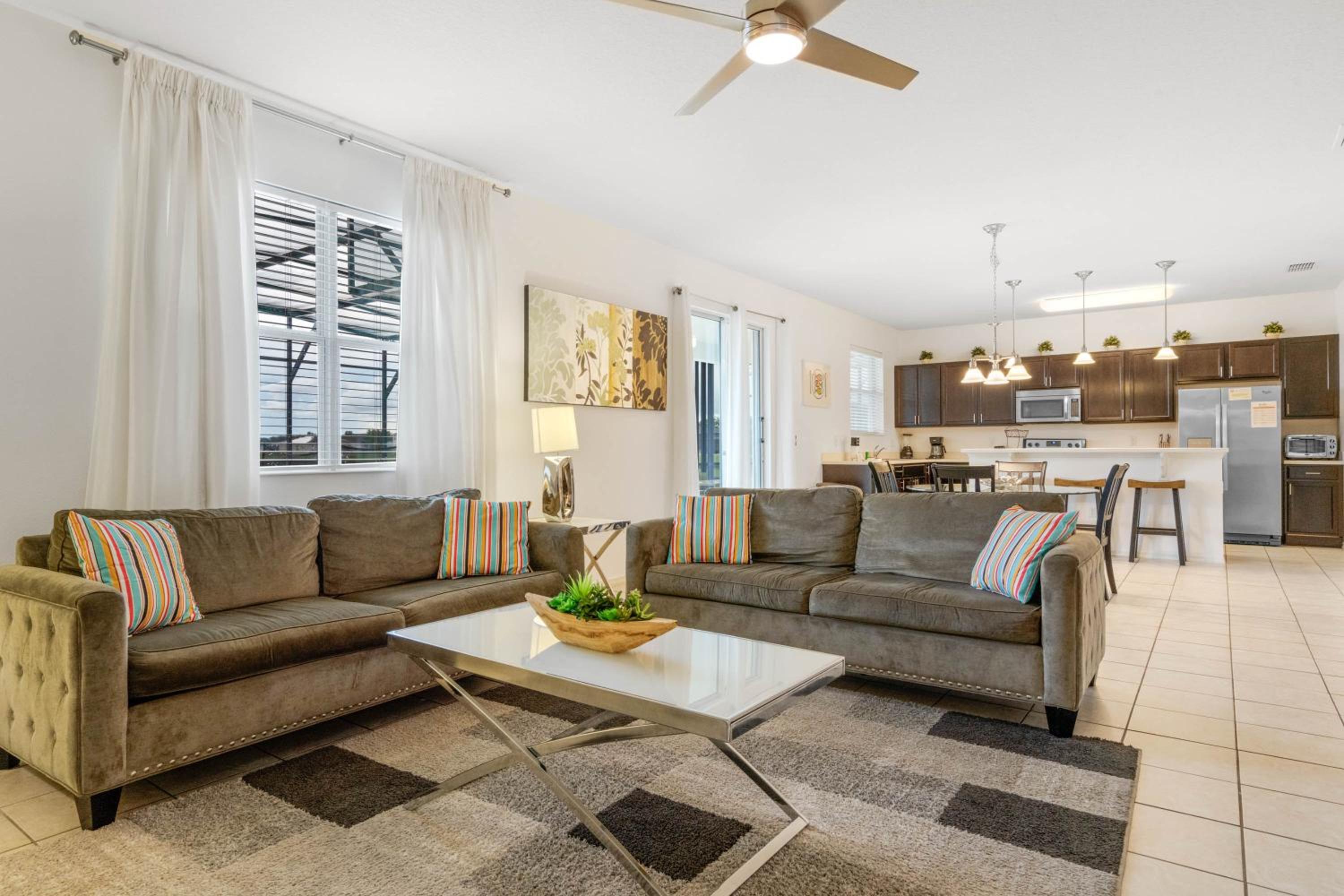 CozyKey Vacation Rentals - Crystal Cove