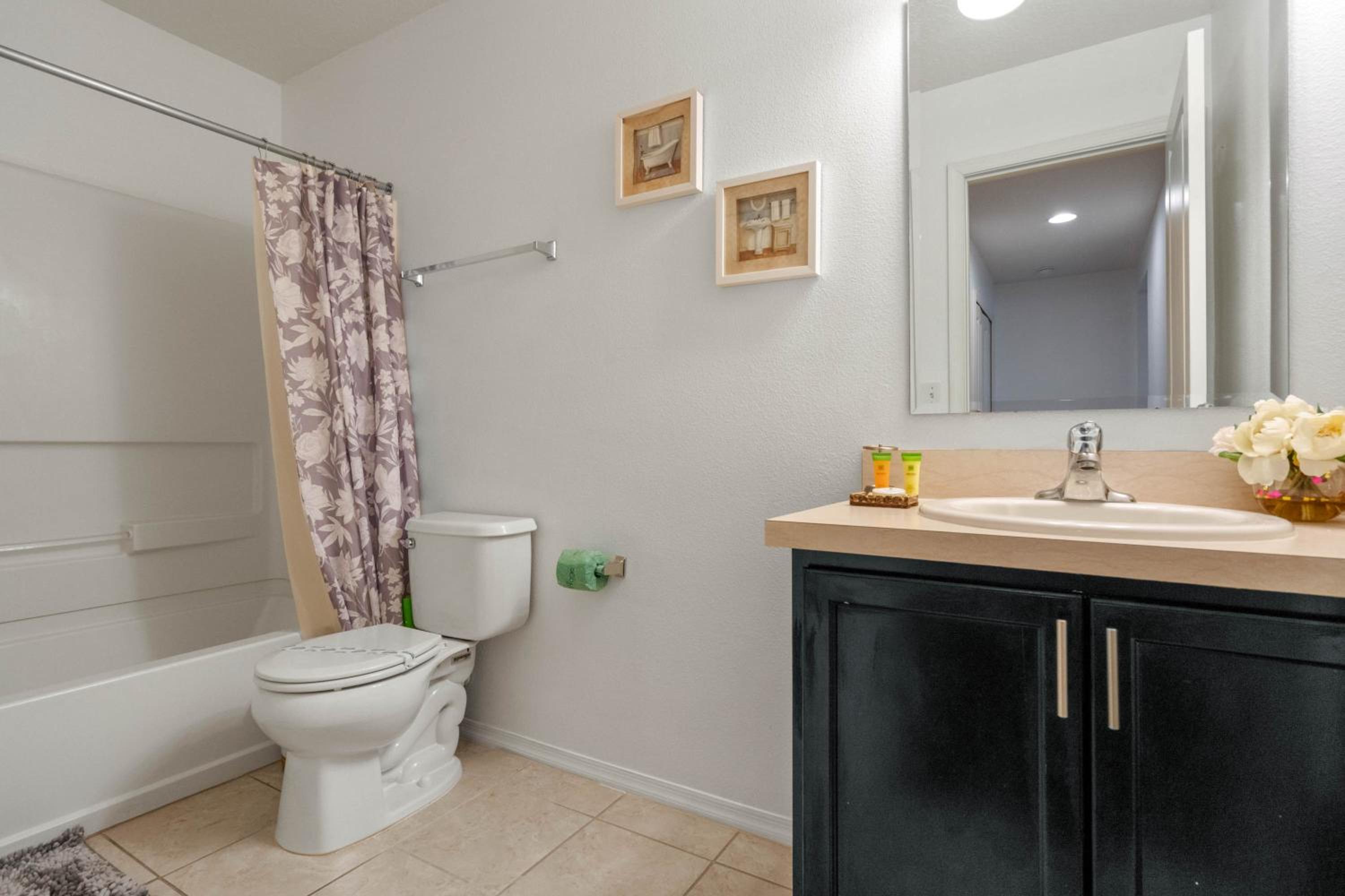CozyKey Vacation Rentals - Crystal Cove