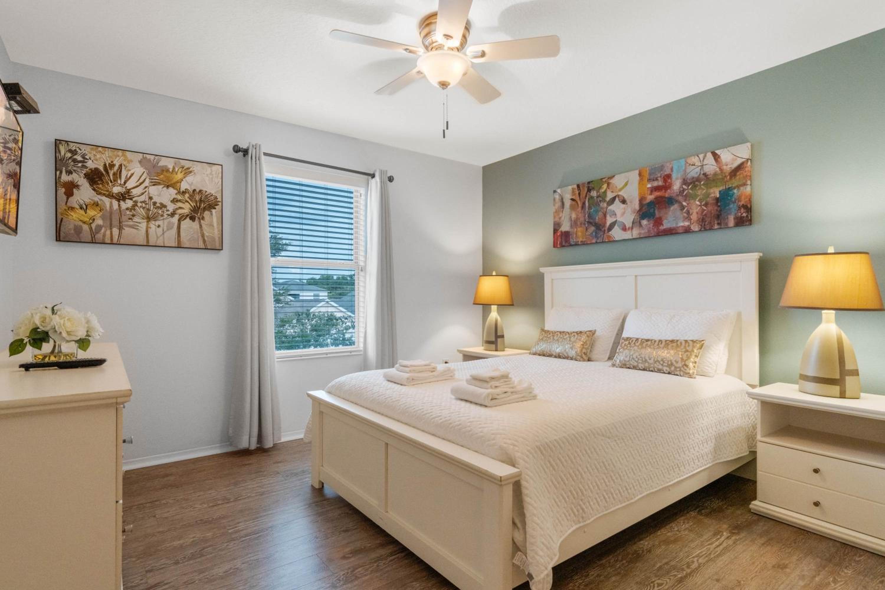 CozyKey Vacation Rentals - Crystal Cove