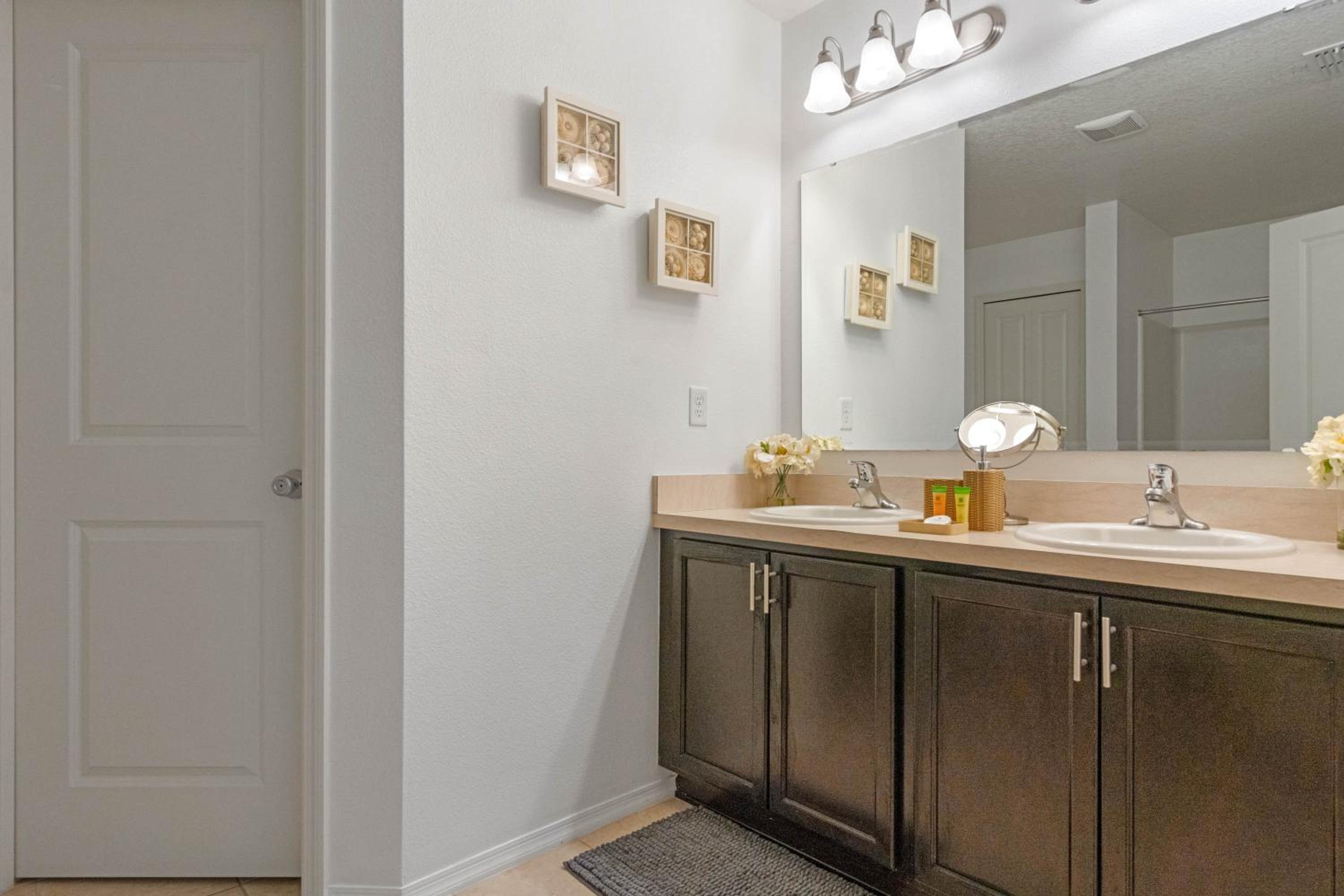 CozyKey Vacation Rentals - Crystal Cove