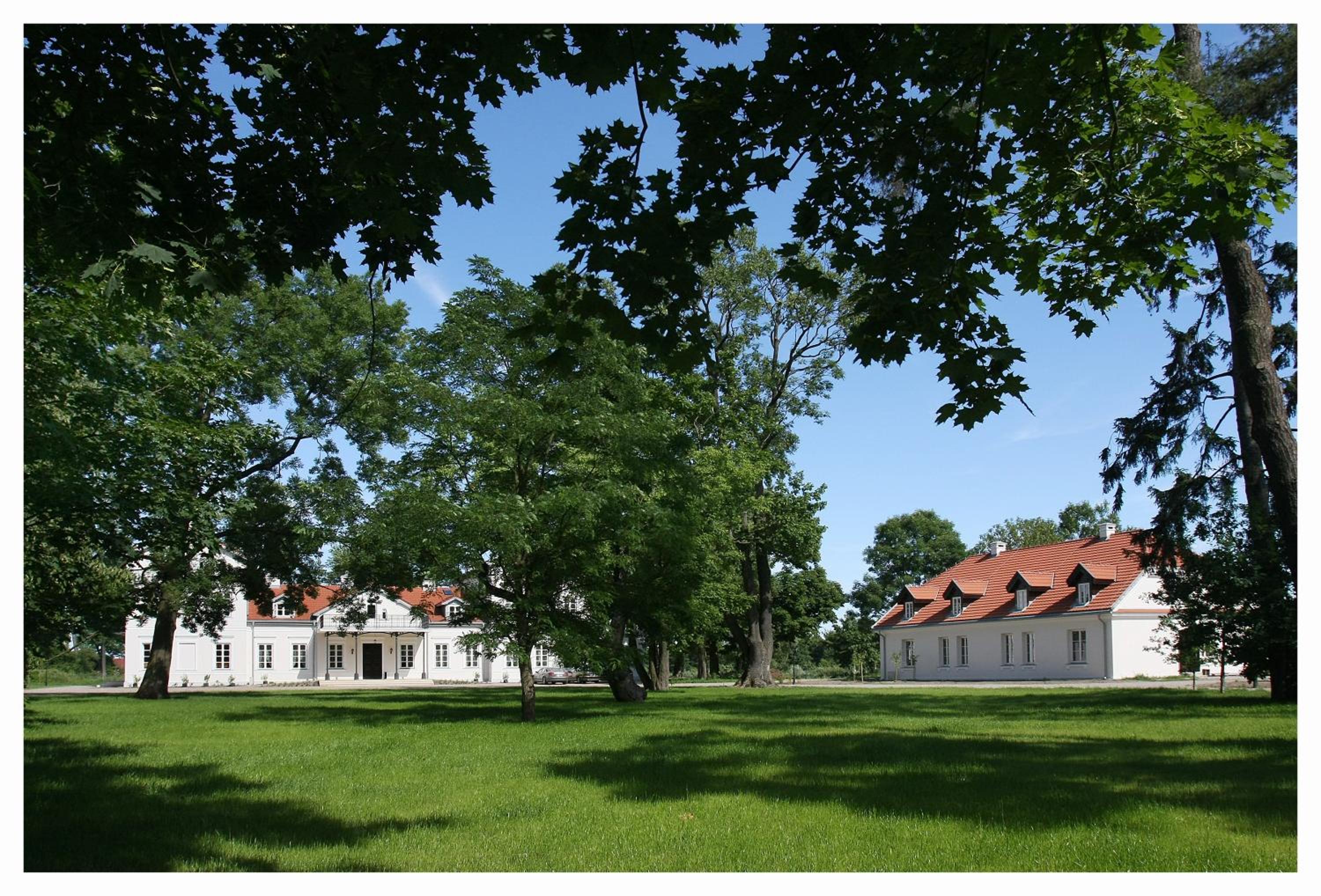 Pałac Łochów