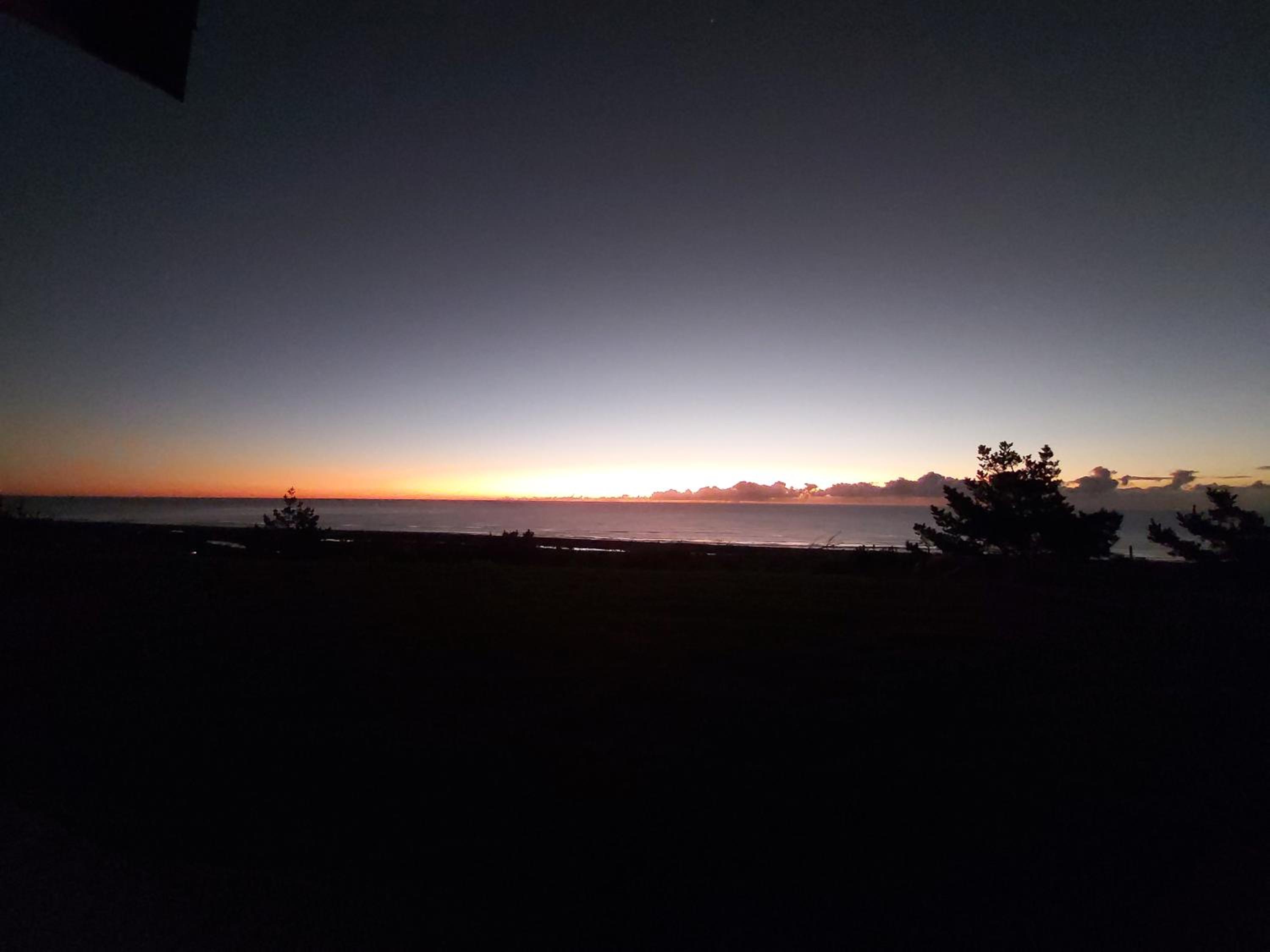 Views over Tasman, New luxury boutique studio overlooking the Tasman Sea view 2
