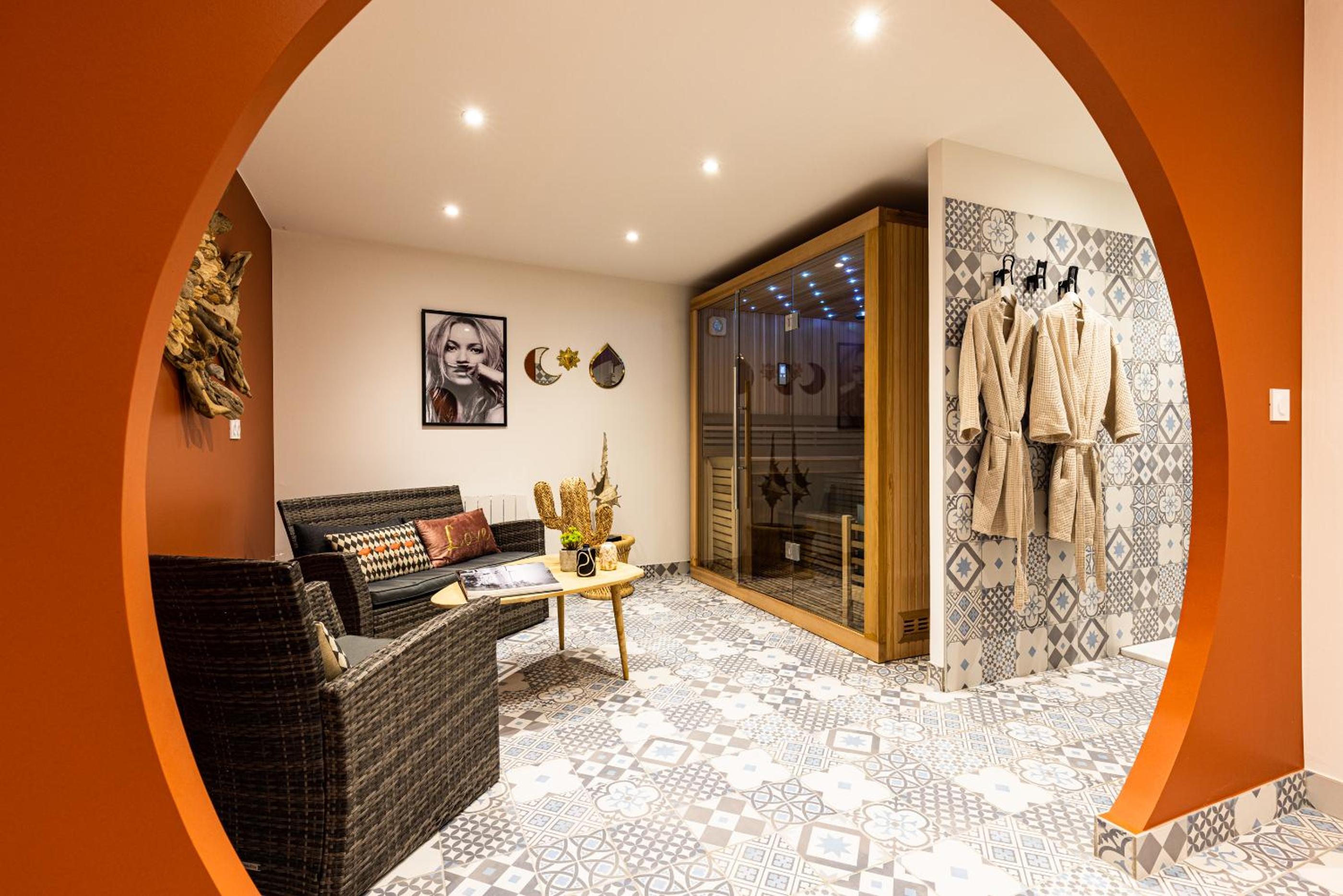 Le 49 Côté Parc & SPA view 5