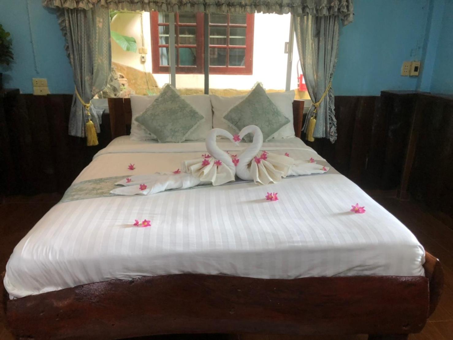 Saiyok River House