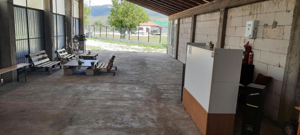 Photo 8