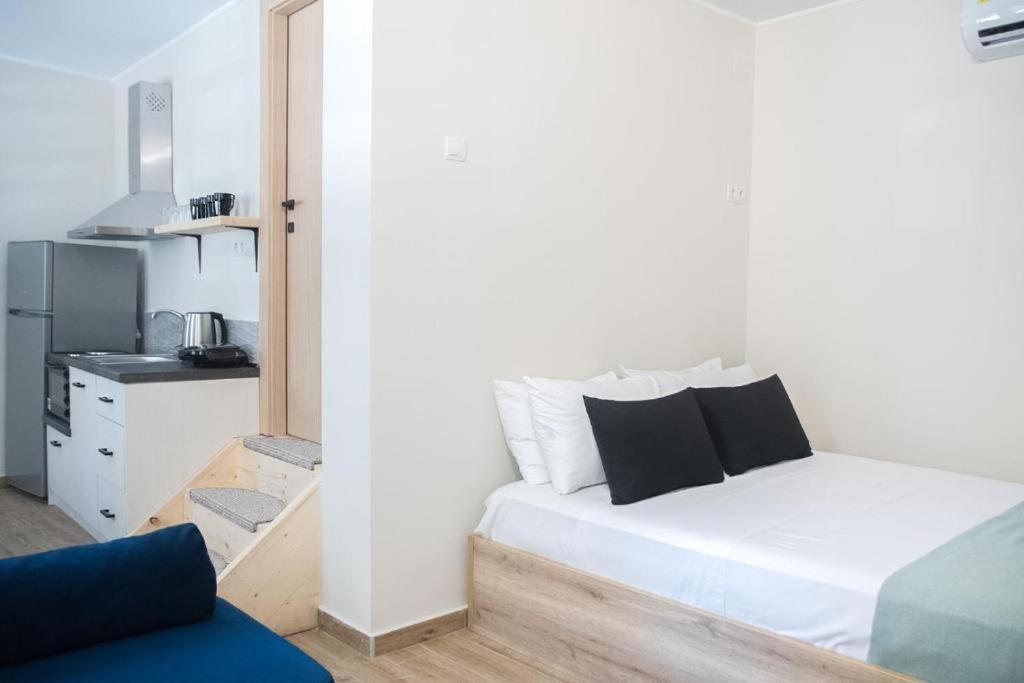 Agiopetra Lofts