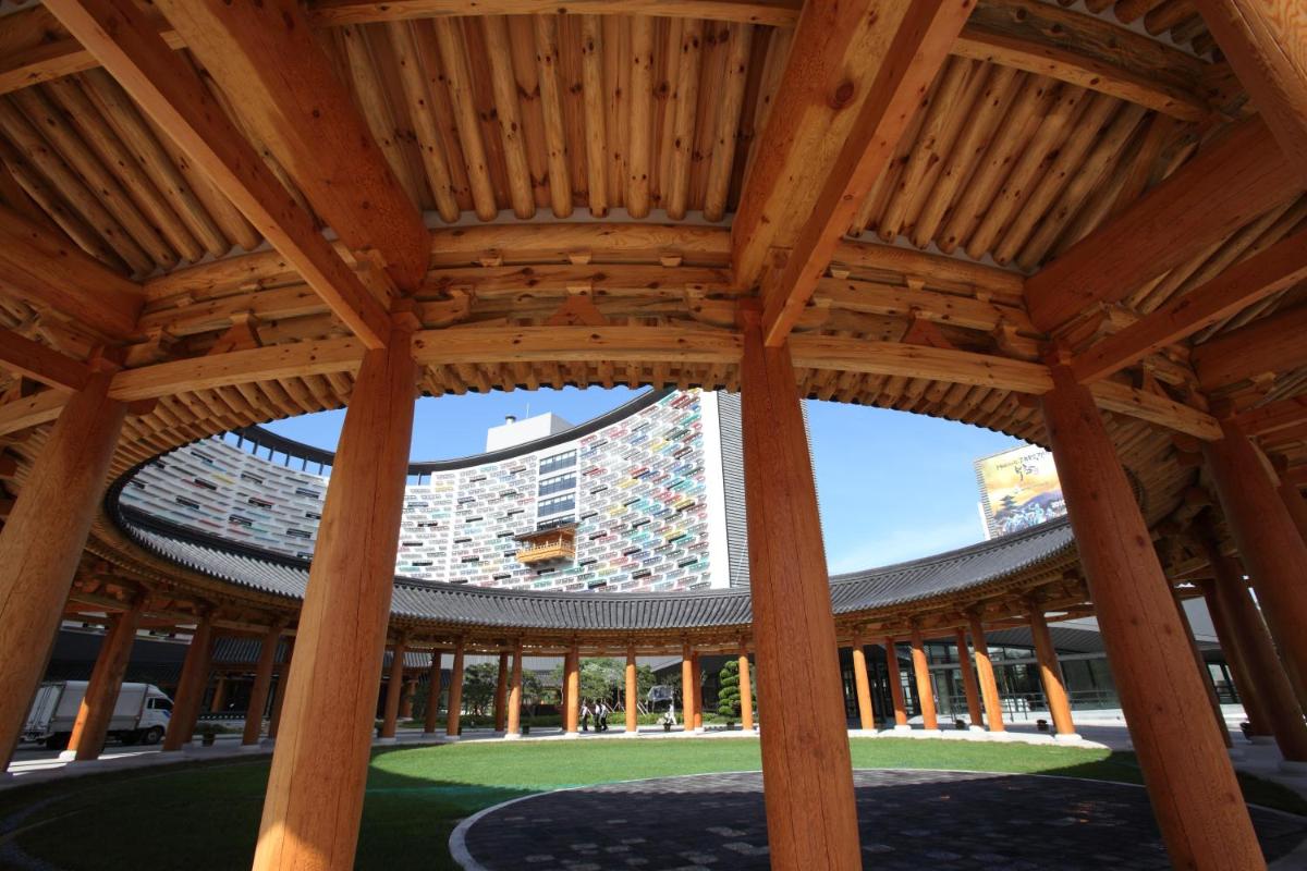 Lotte Buyeo Resort