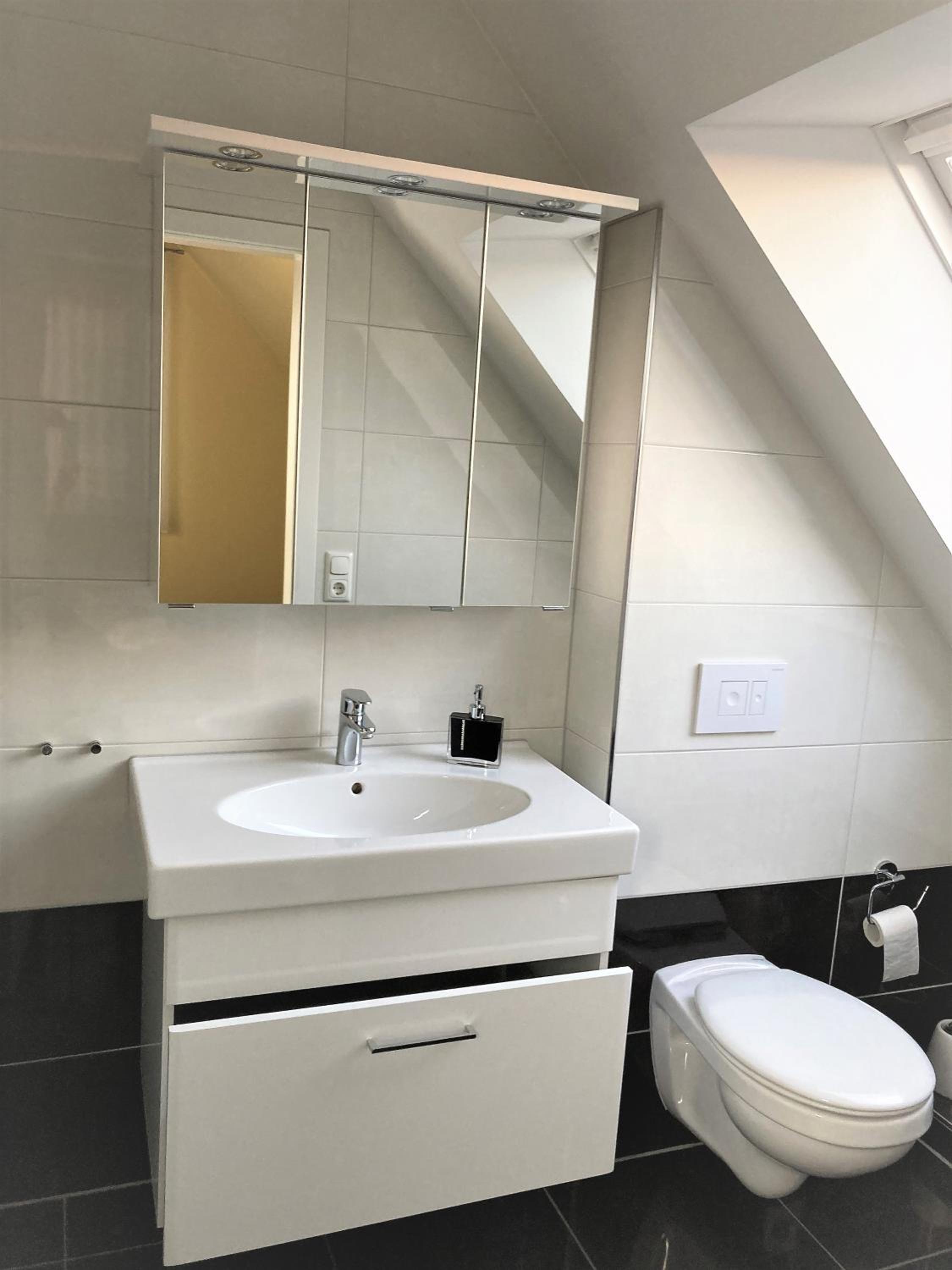 Wohlfühl Hotel & Pension am Birnengarten - Ruhige Zimmer mit Bad & WLAN
