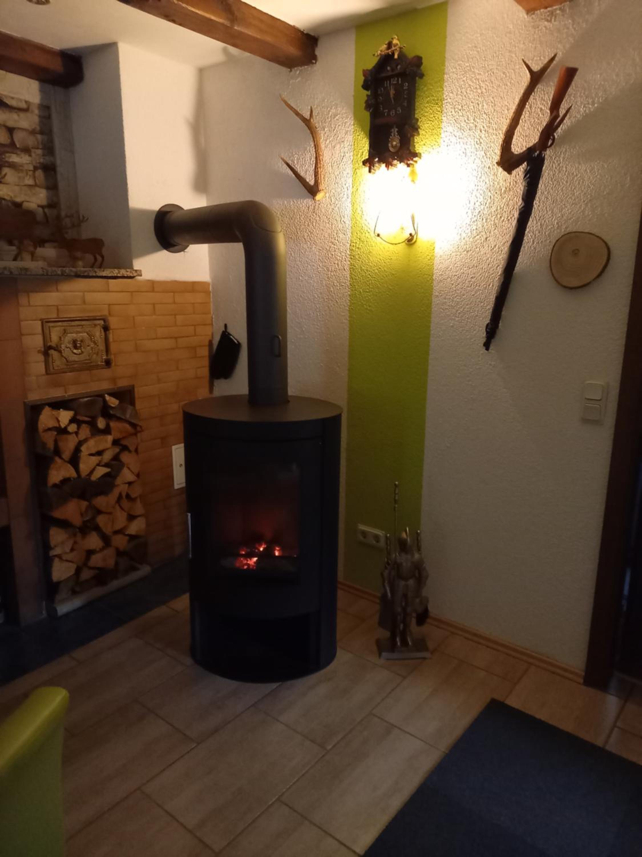 Monteur- und Ferienwohnung Waldrauschen