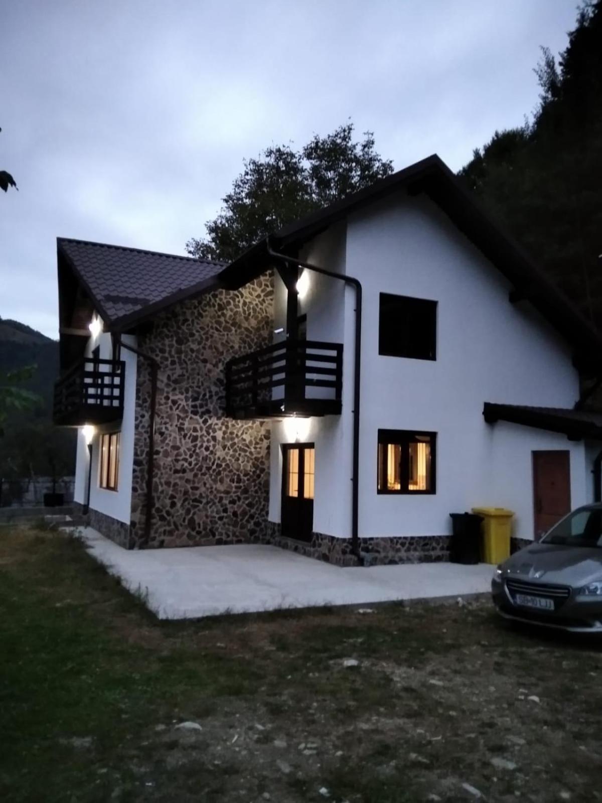 Casa Valea Prejbei