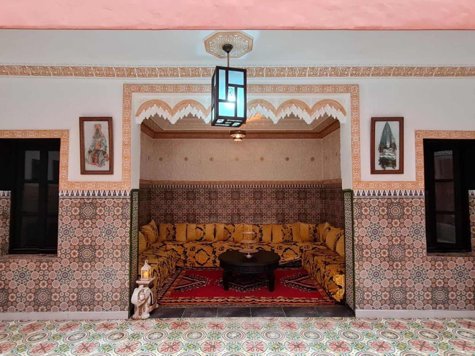 lounge