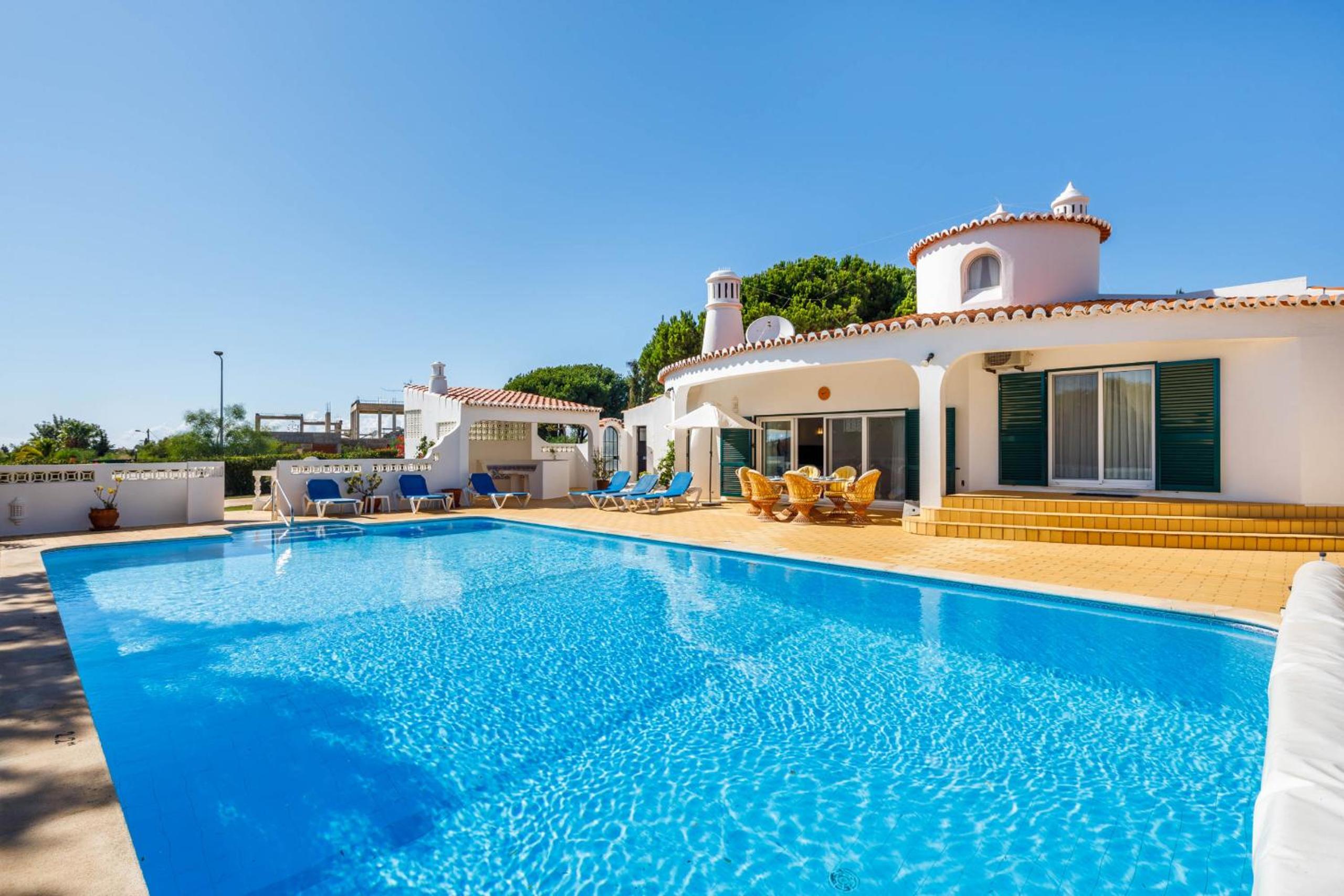Casa Cupula view 2