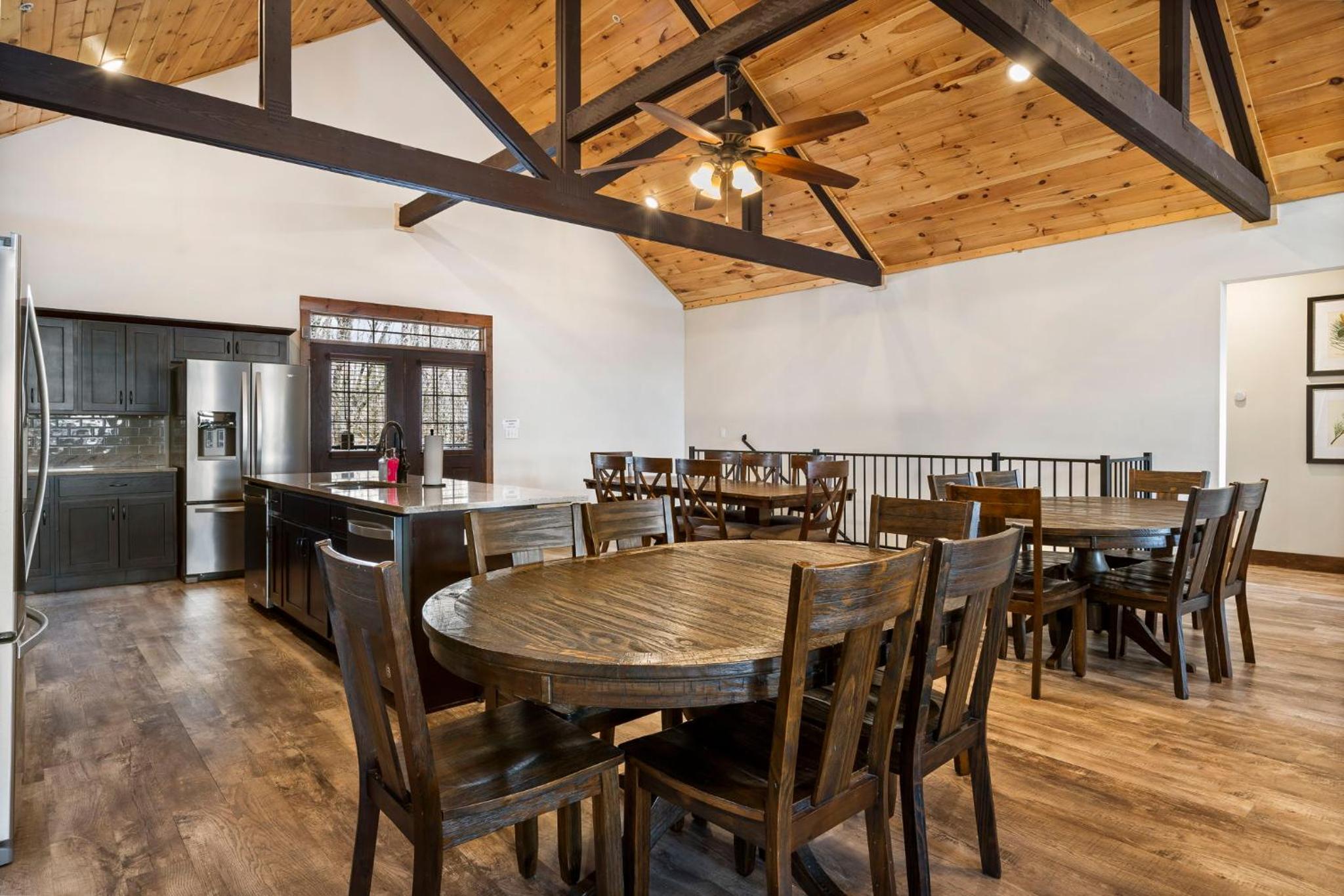 Luxe Lodge Gaming Paradise W Breathtaking Lake Views Indoor Pool Close to SDC view 5