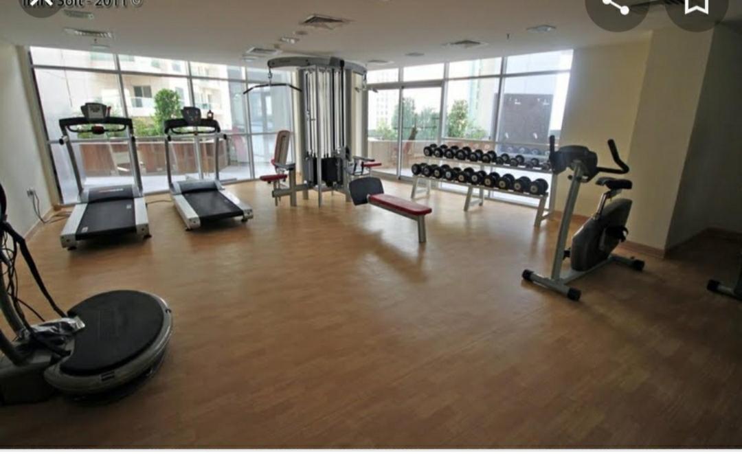 Private rooms in 3 bedroom apartment SKYNEST Homes marina pinnacle