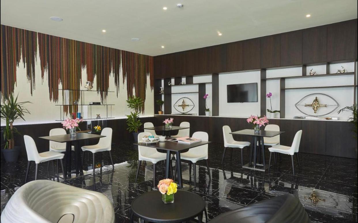 lounge