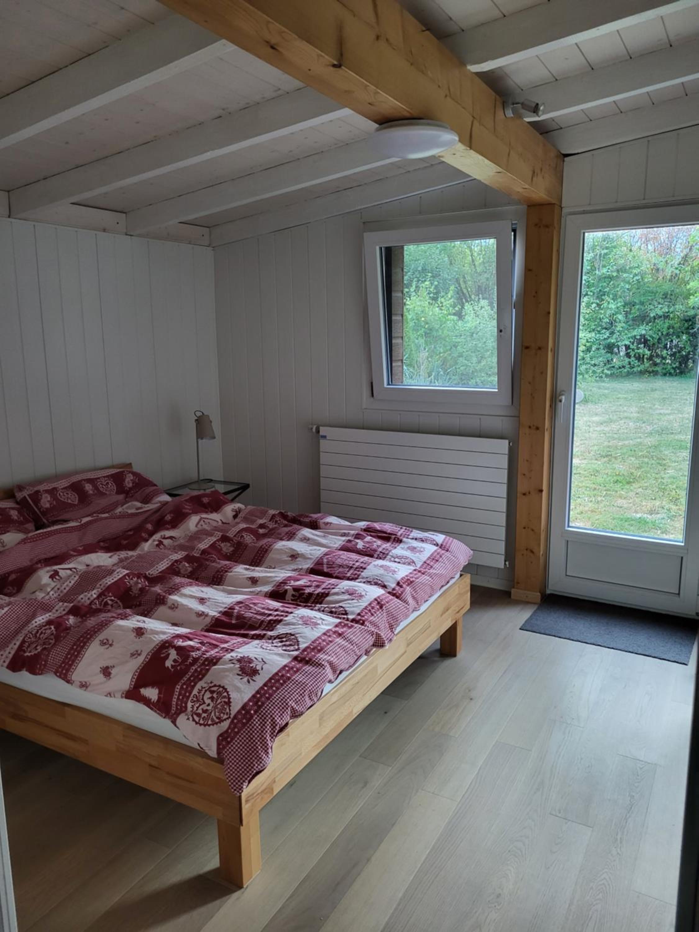 Rhône Cottage 4, villa, jardin, vélos, balançoires, jeux, 200m étang Vieux Rhône