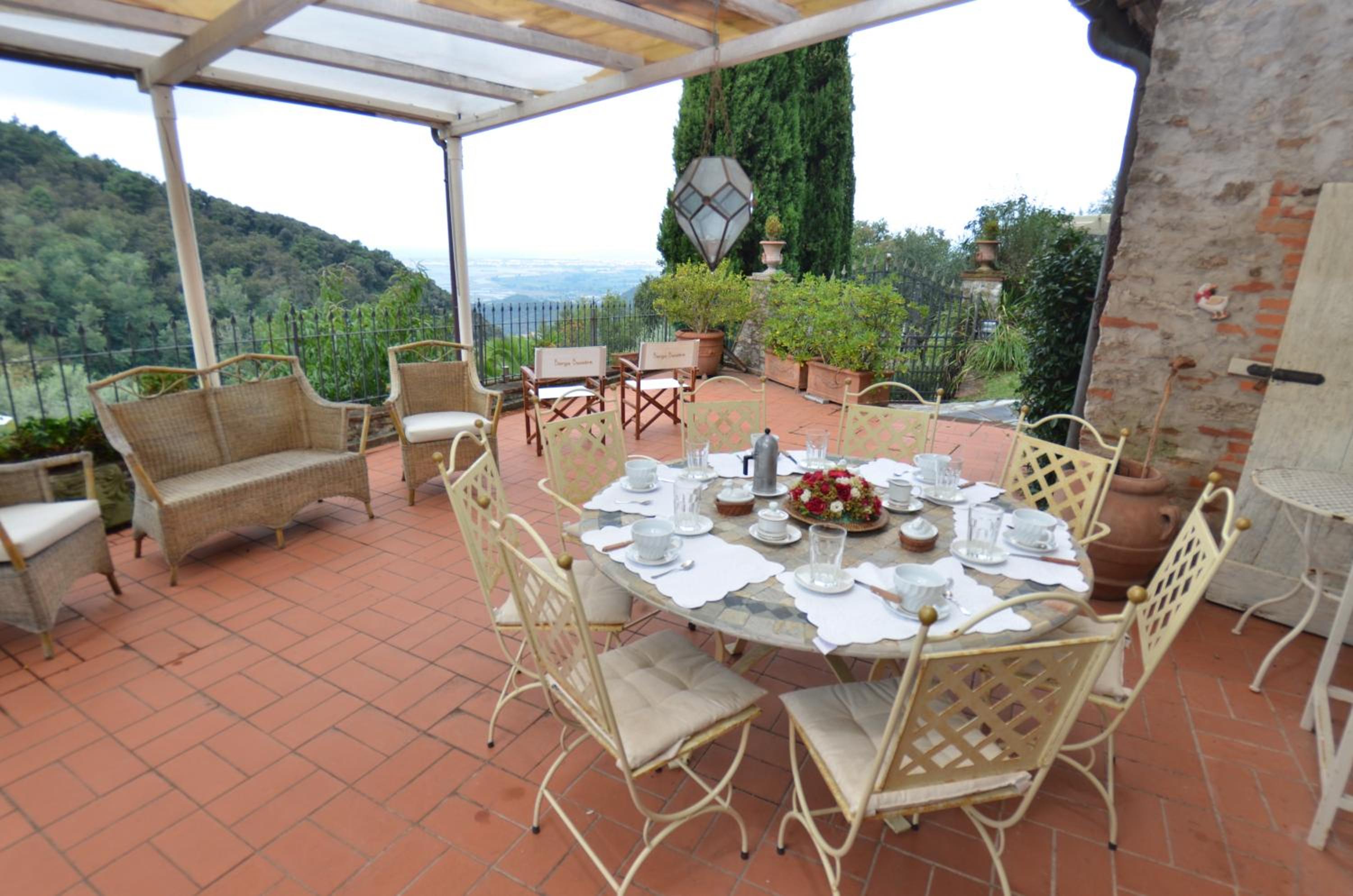 Borgo Bucatra Buonvento view 5
