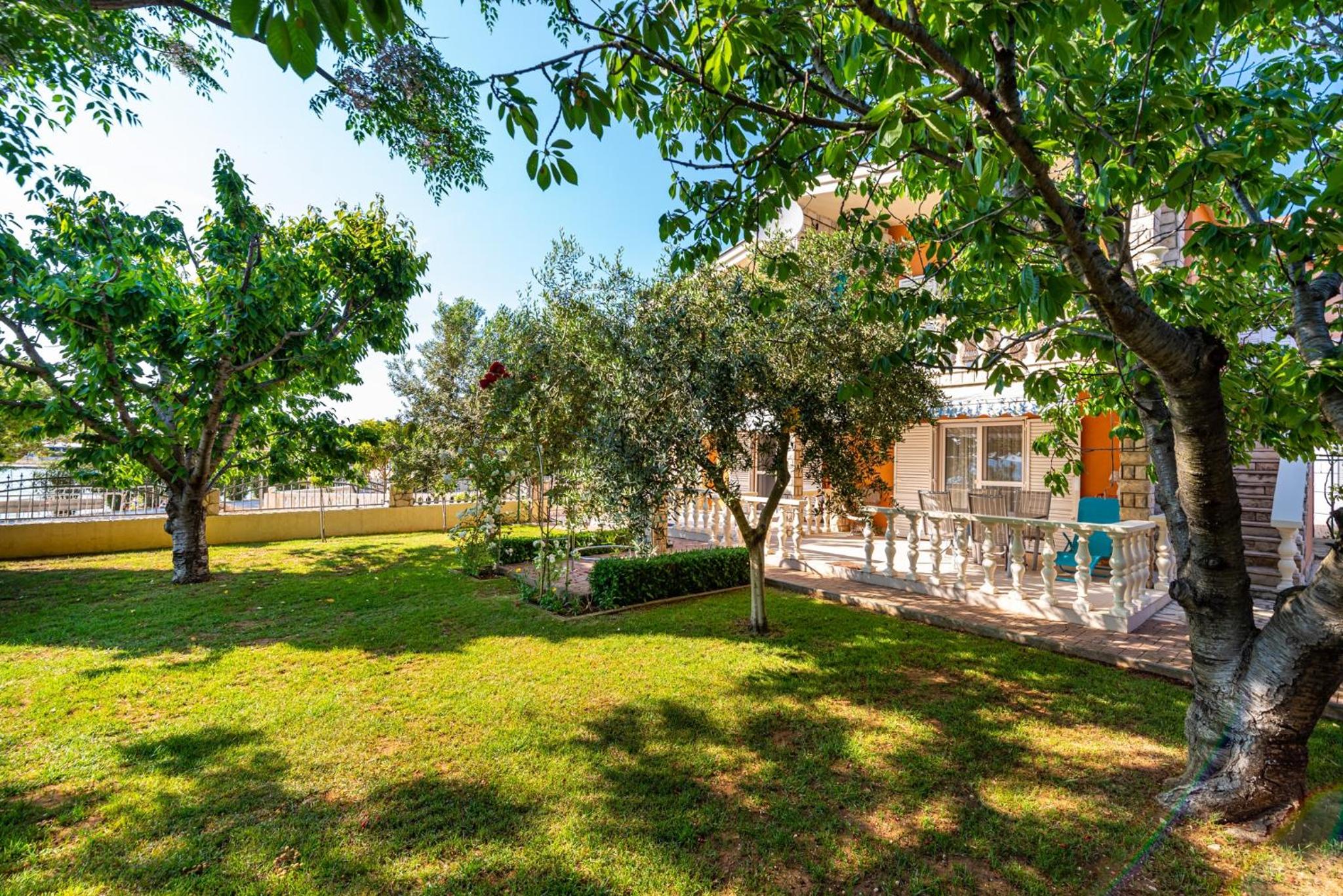 Apartments by the sea Privlaka, Zadar - 18652 view 5