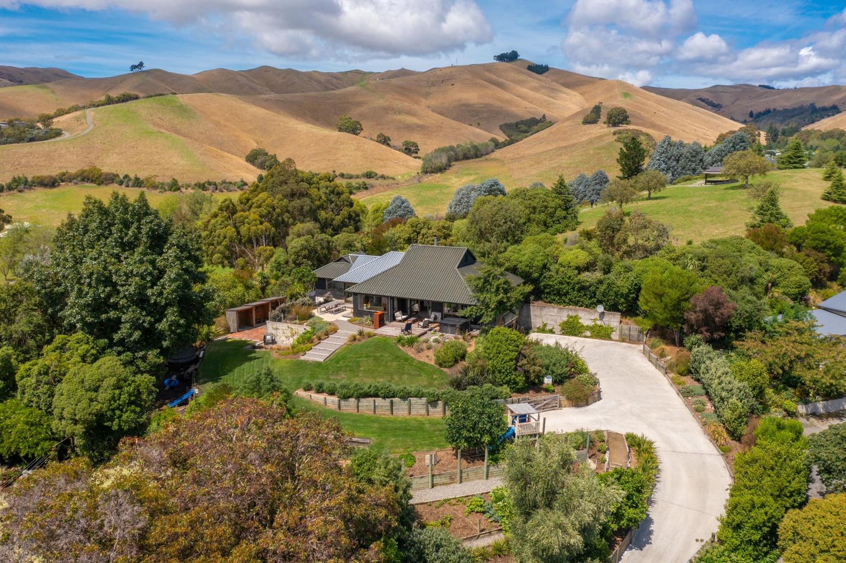 Views over Blenheim - Blenheim Holiday Home view 2