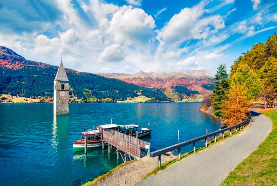 Deluxe apartment in South Tyrol view 4