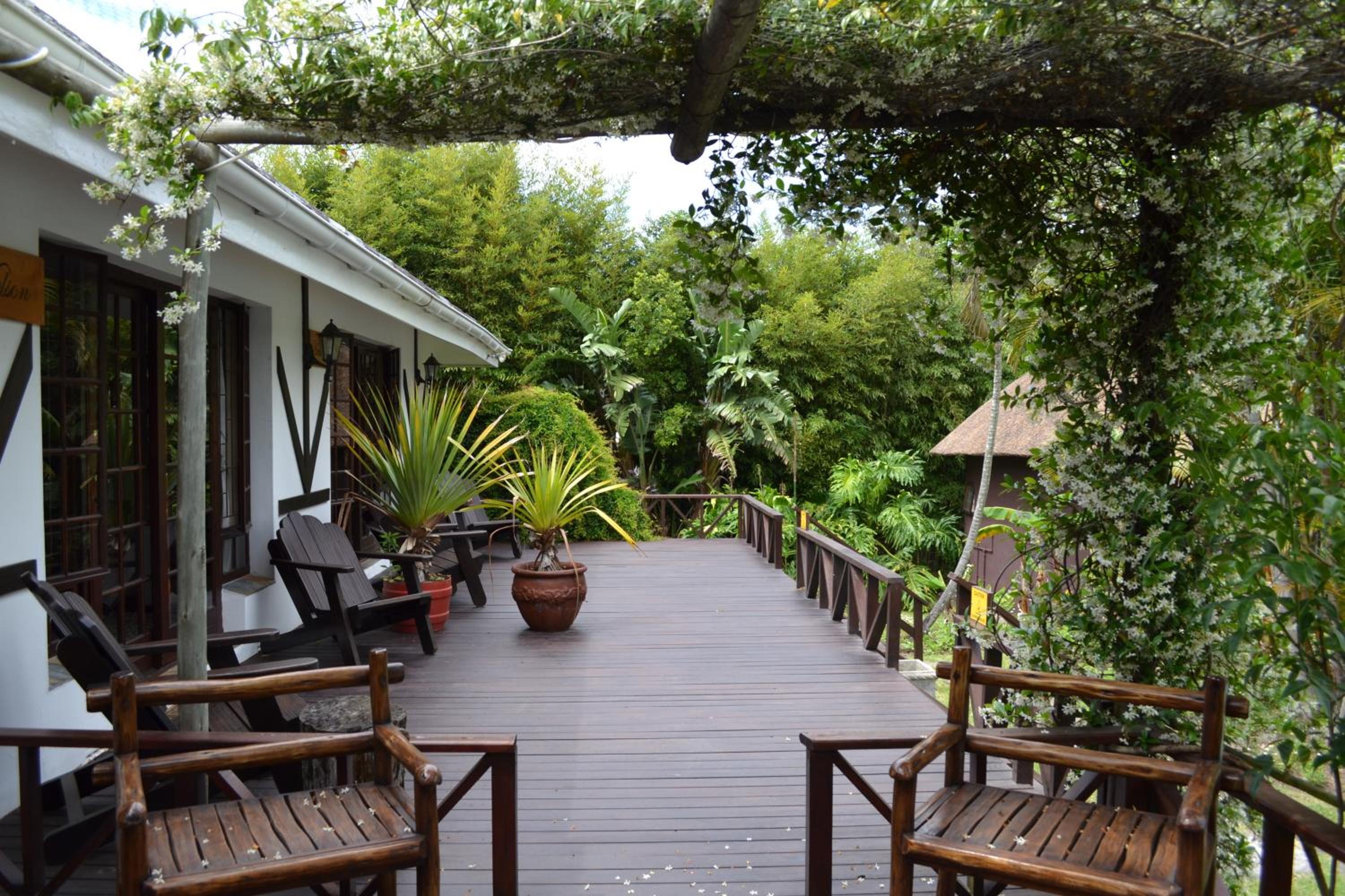 Fish Eagle Manor
