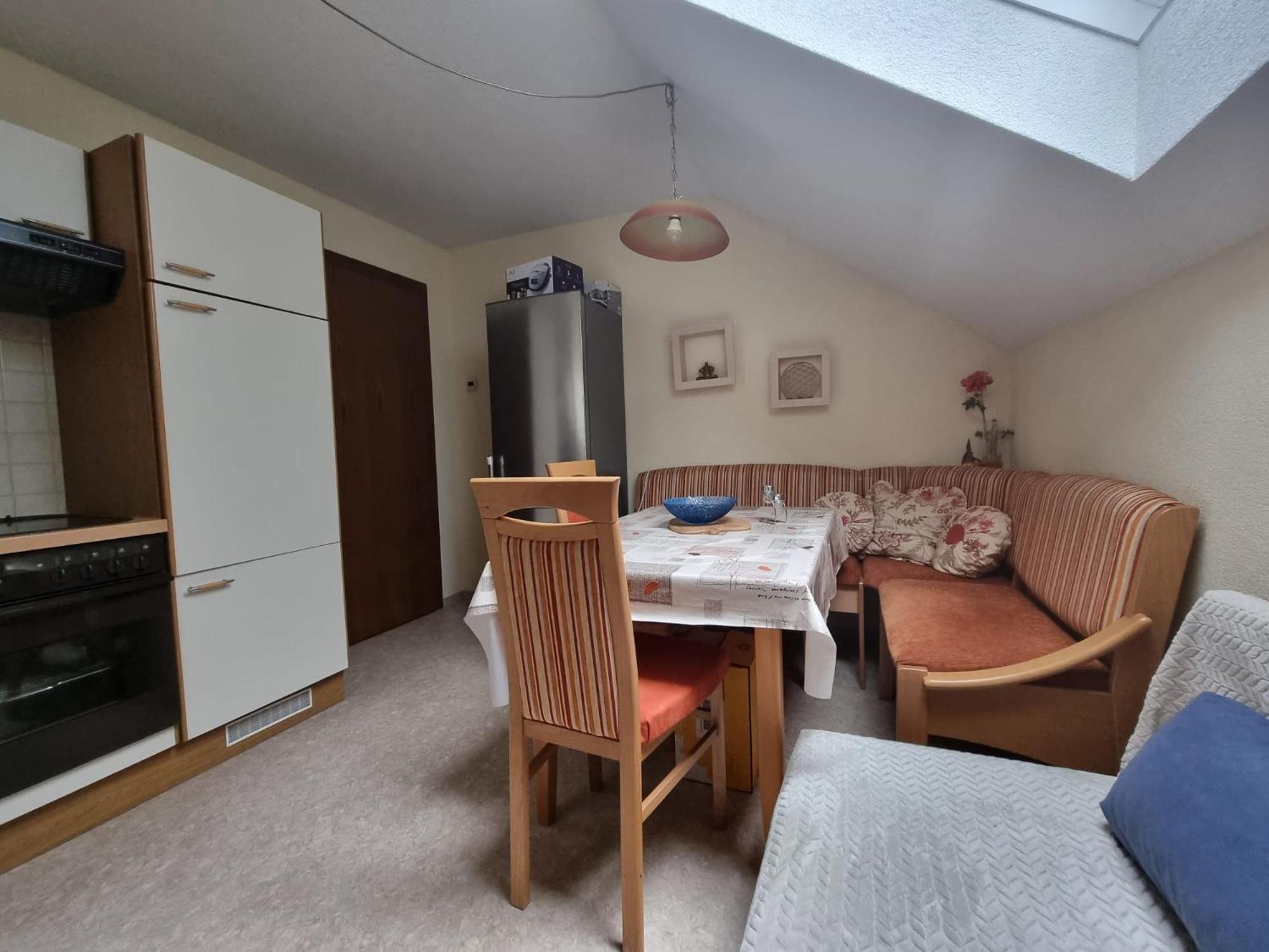 Haus Flora - Ferienwohnung Bodensdorf