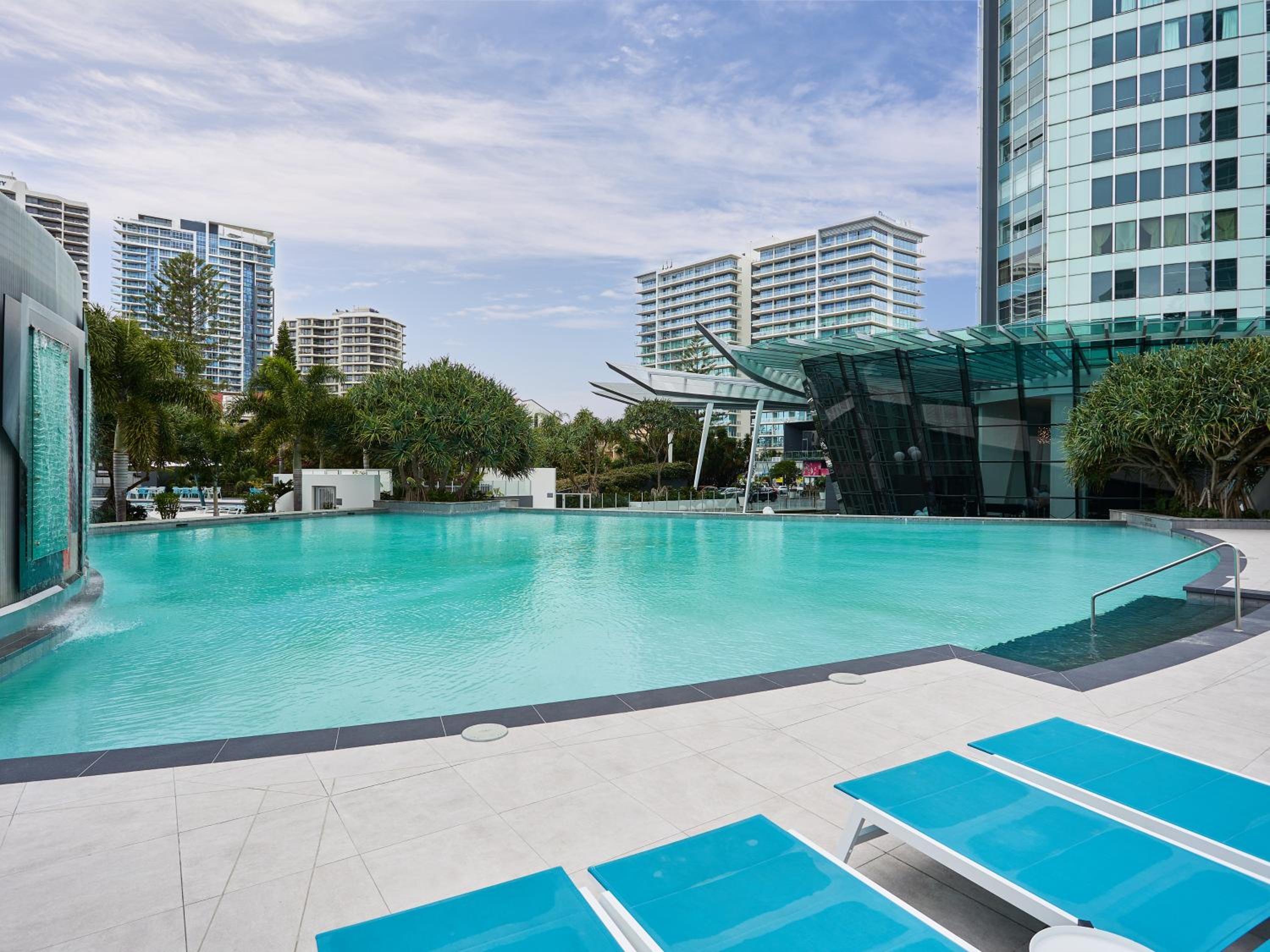 Serain Residences on 9 Hamilton Avenue