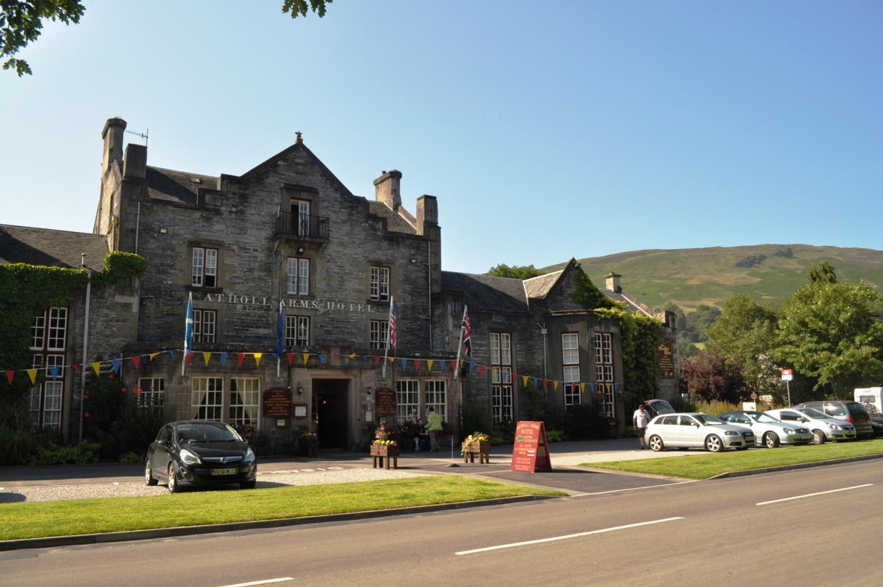 Hotel Atholl Arms - Image 1