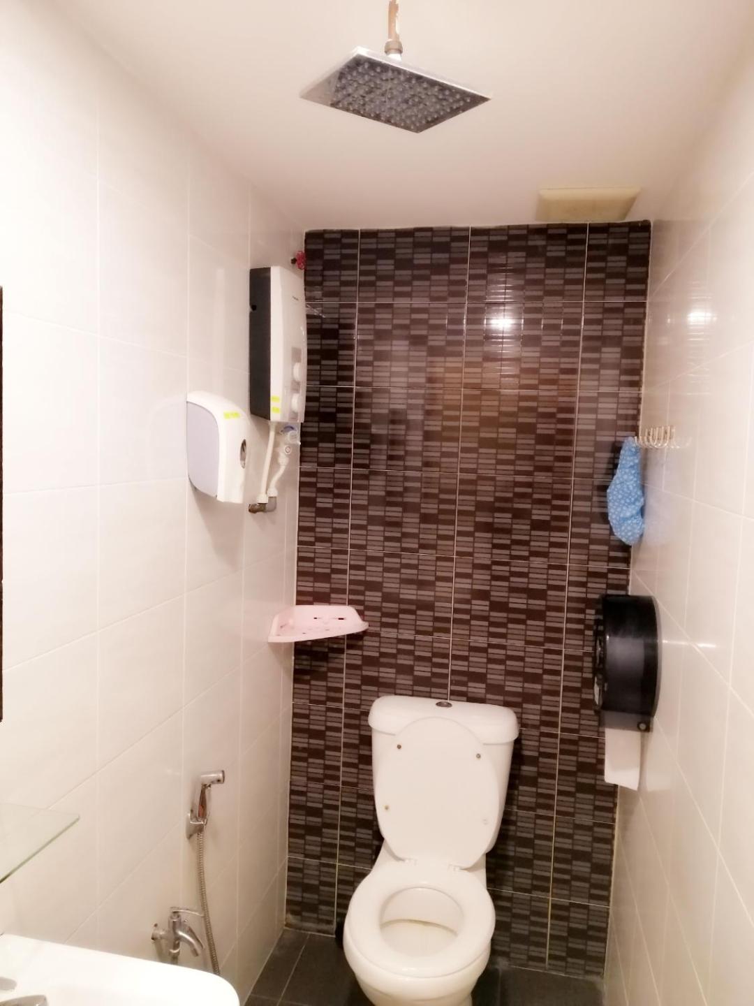 1511 Guest House