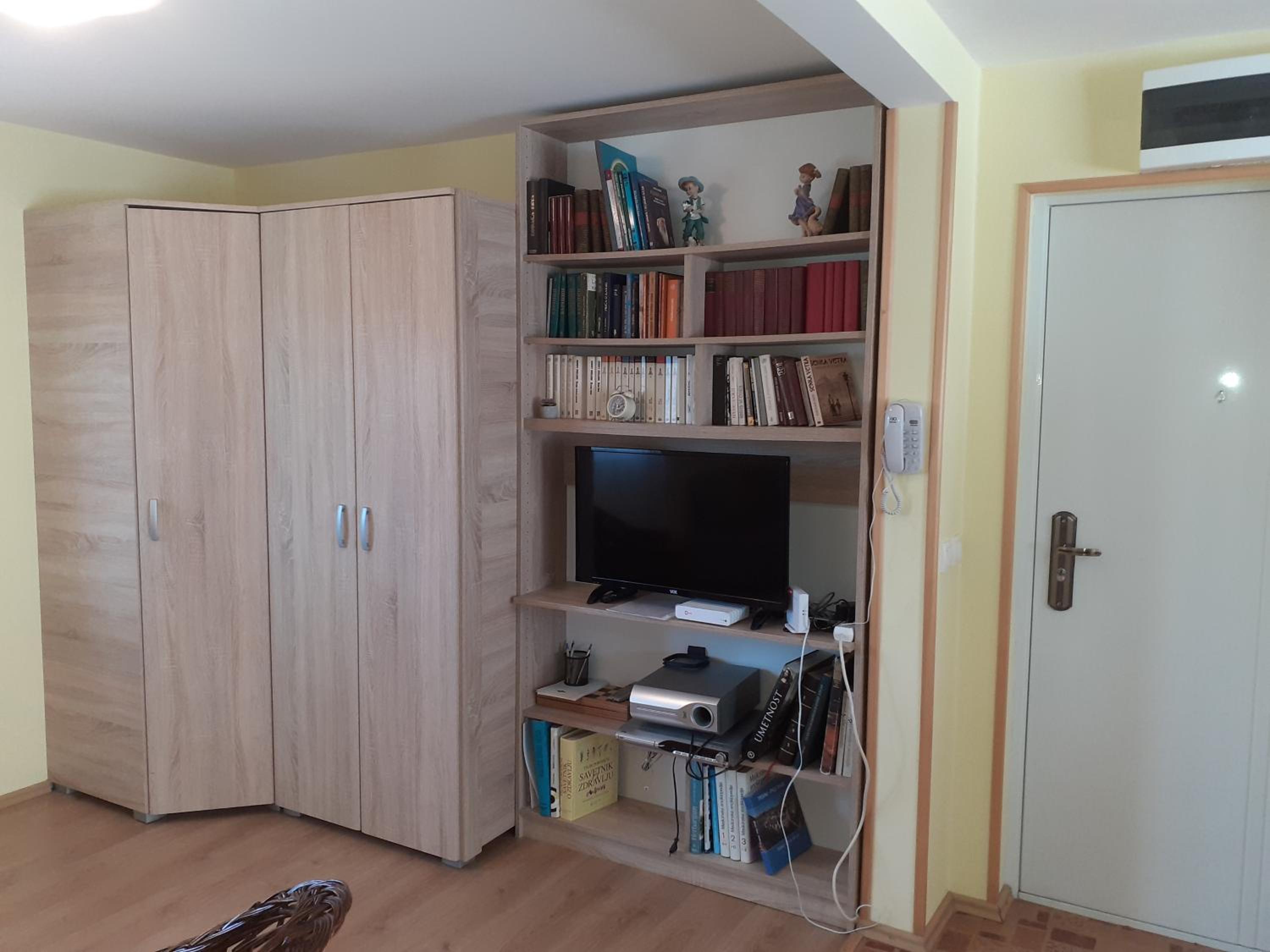 Photo 33