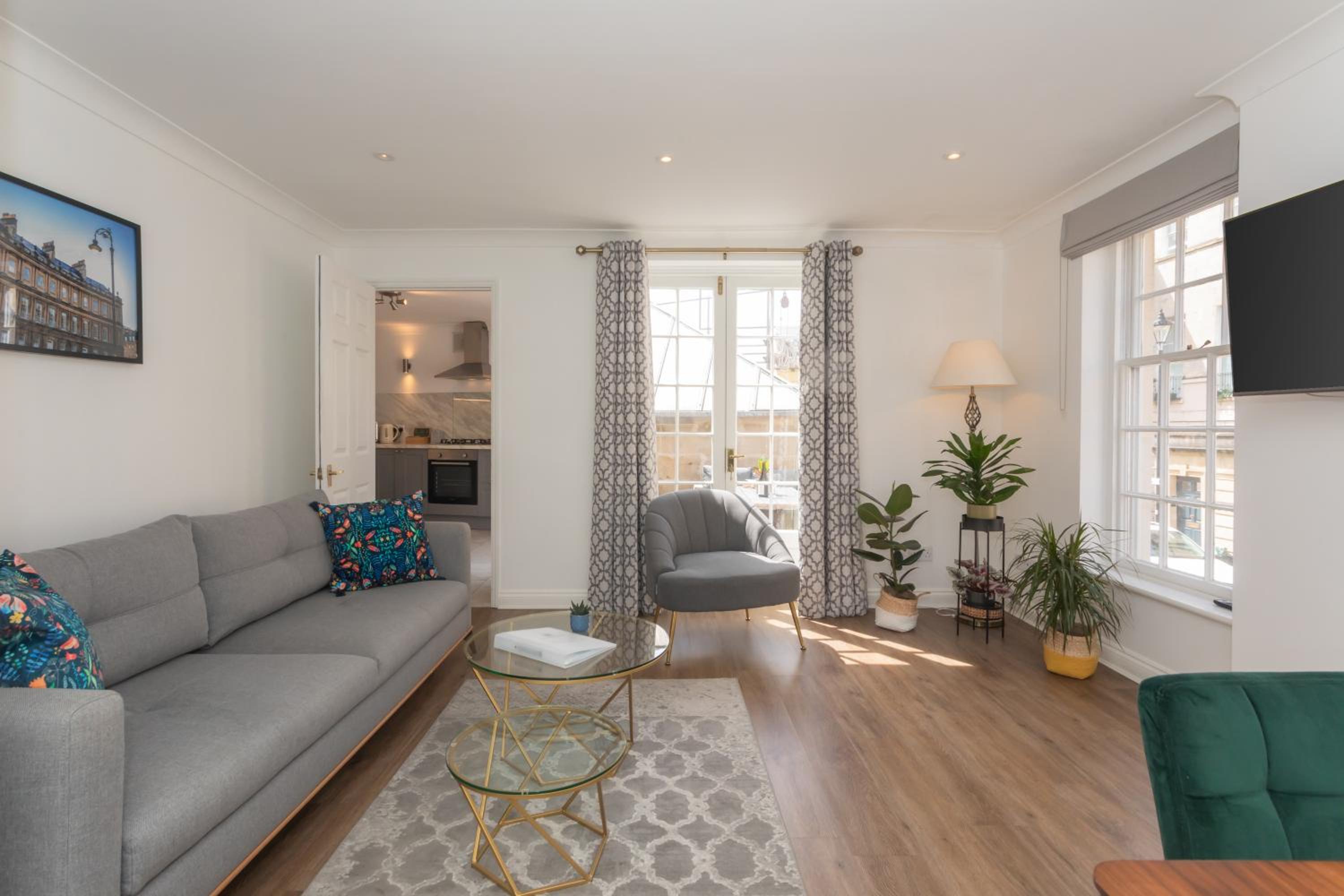 Crescent Mews view 3