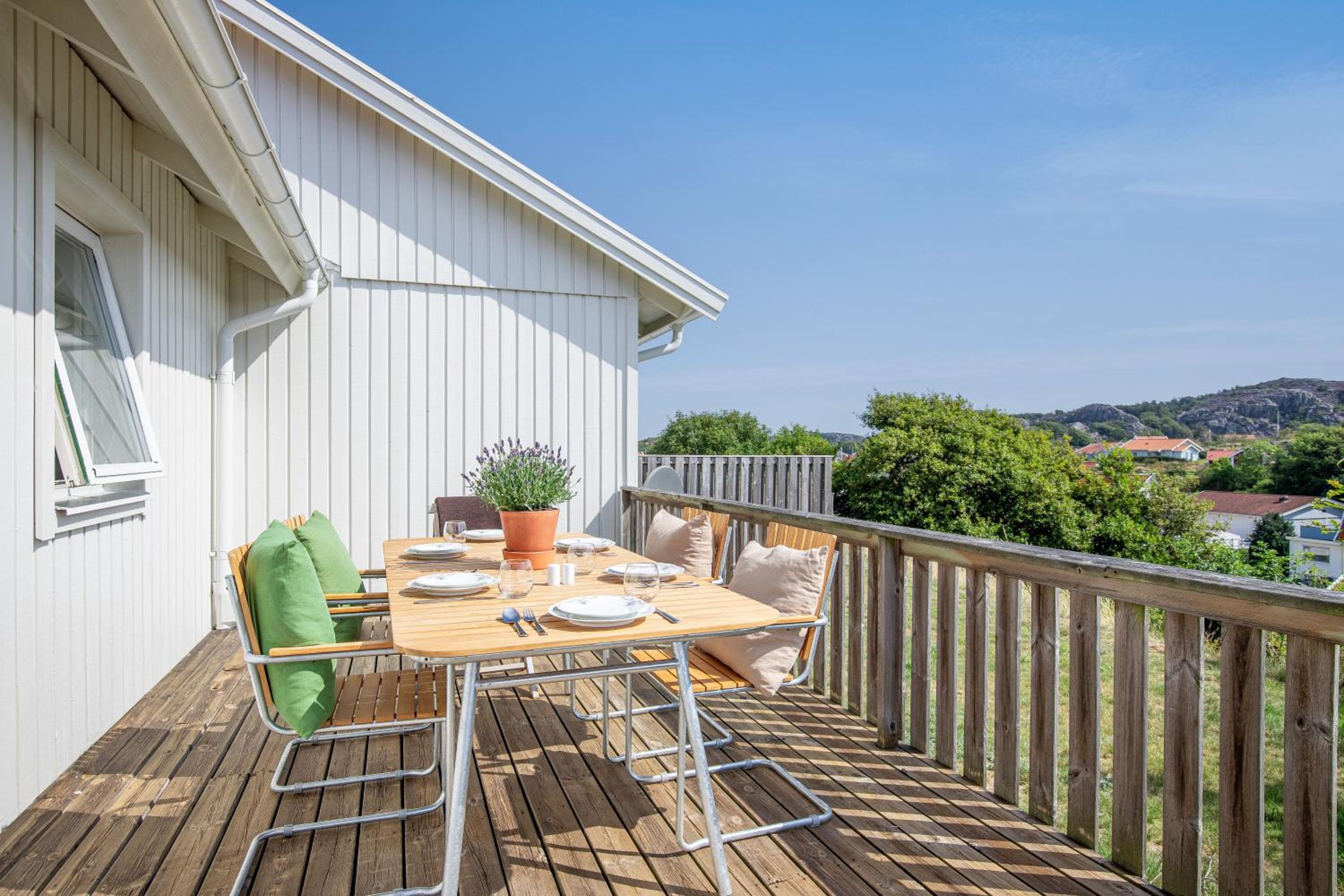Family home near the ocean, with large patio & BBQ view 3