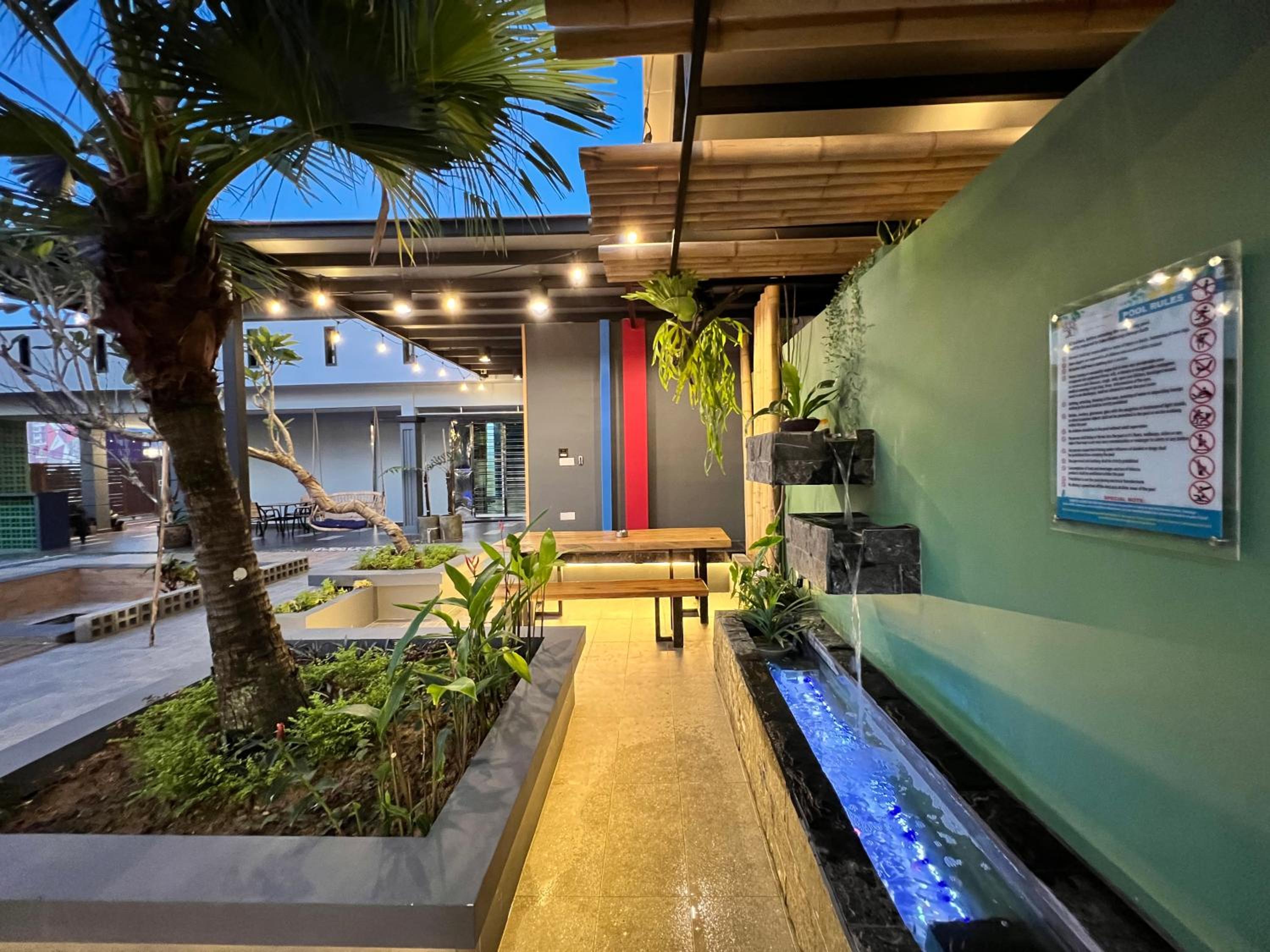 The Uniique Haus - Johor 1st Staycation Water Dining Experience