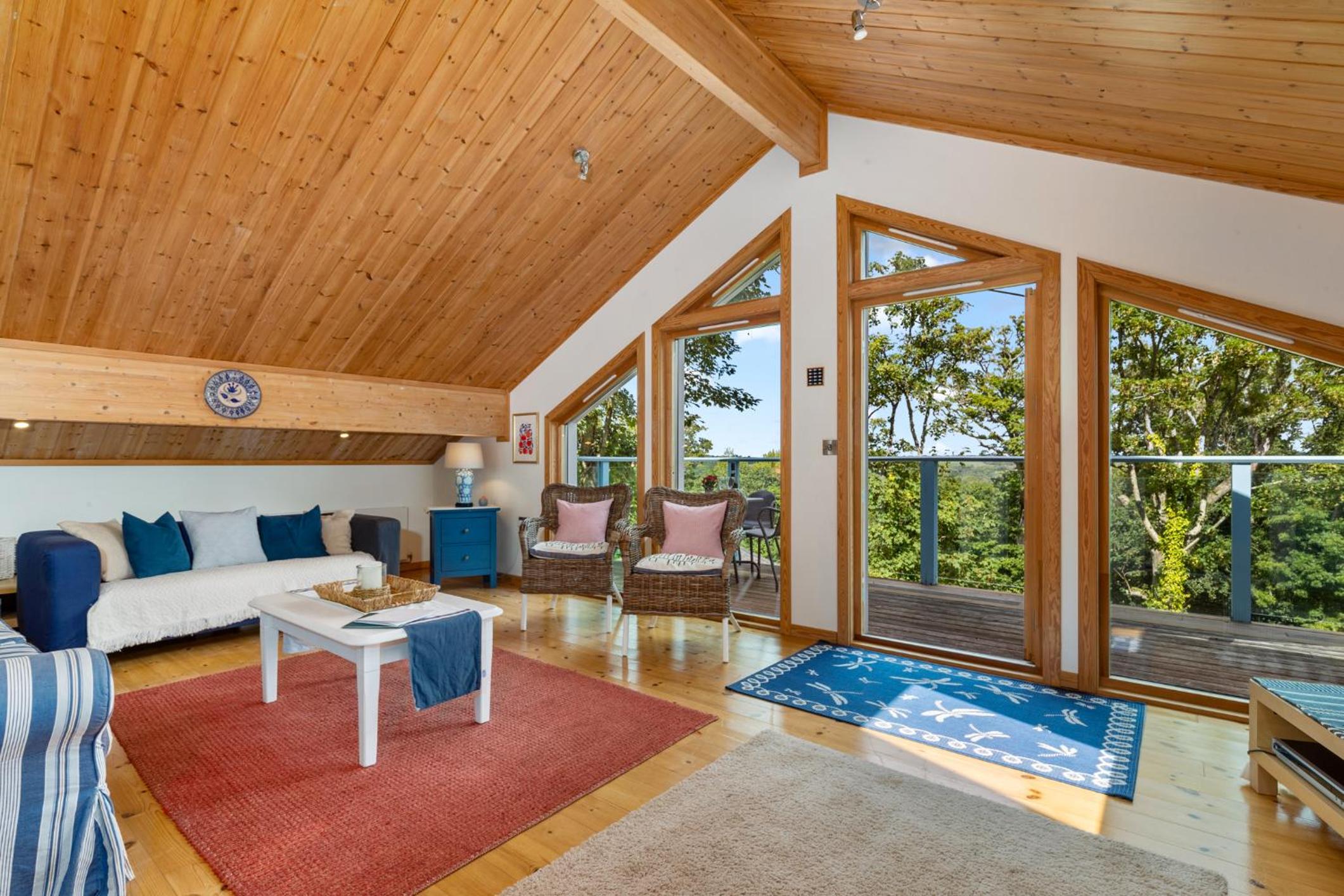 The Bluebell - Luxury Lodge with Hot Tub view 4