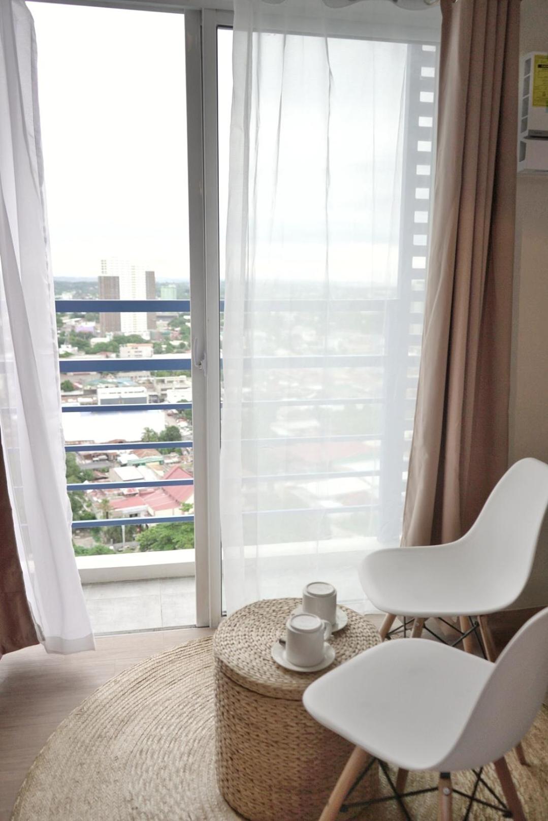 Quince Studio w/ Balcony Orochi Staycation PH at Loop Tower CDO view 4
