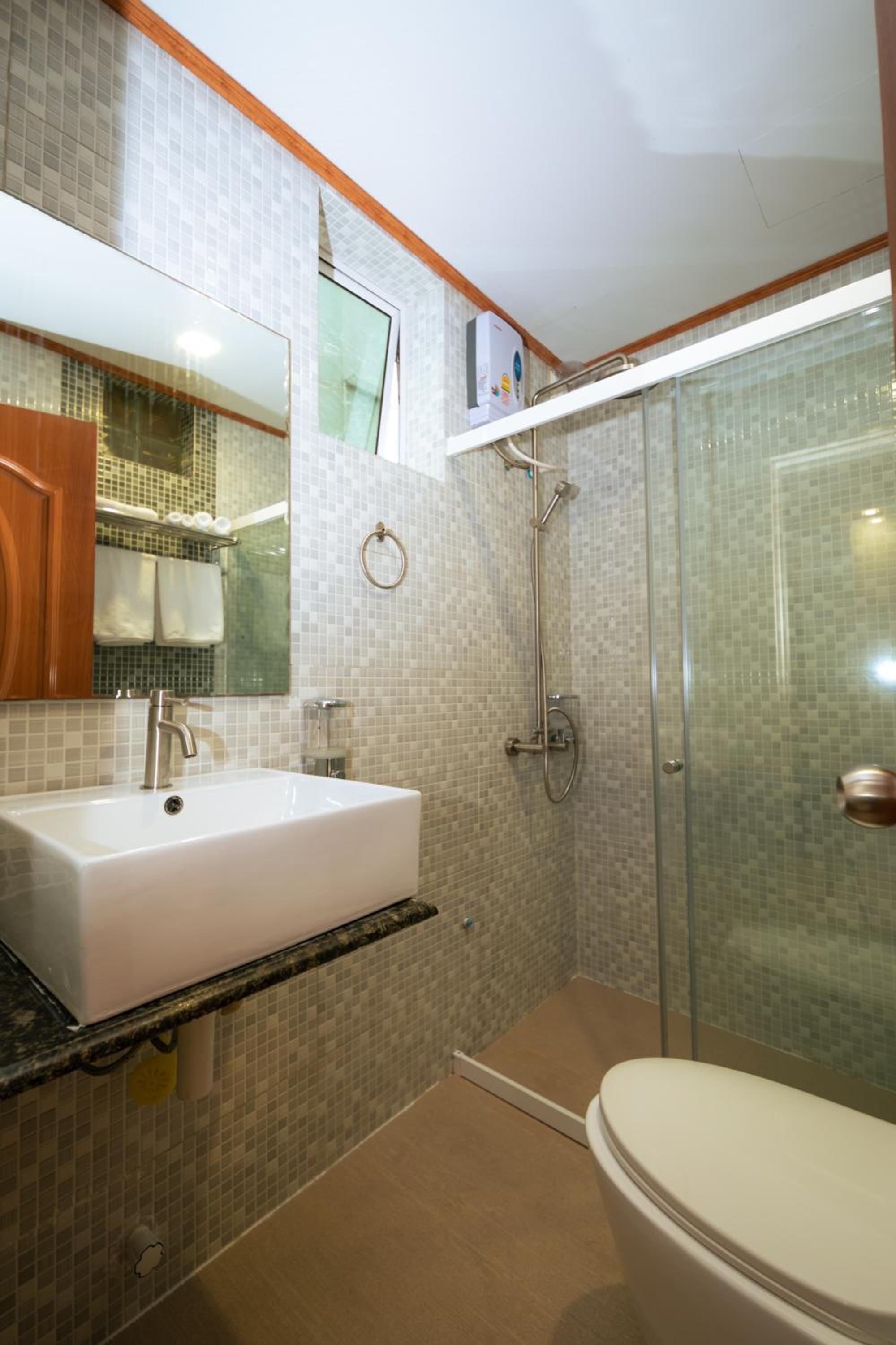 Photo 96