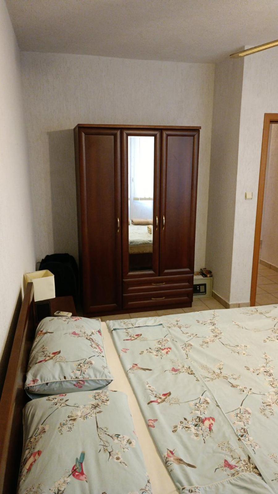 Приятна къща за почивка Караколев 1