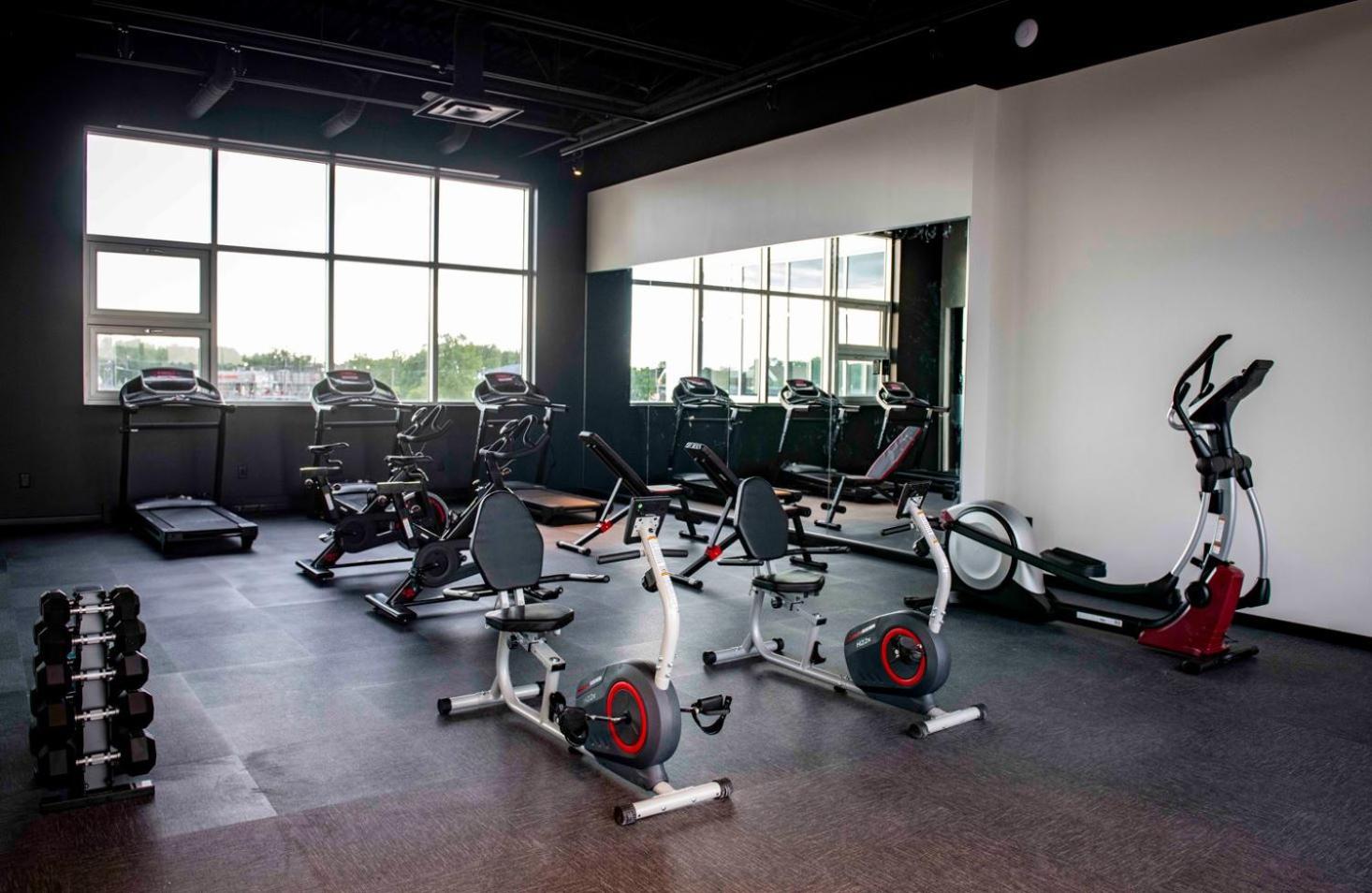 Grand Times Hotel Laval - Centropolis - Property Image 4