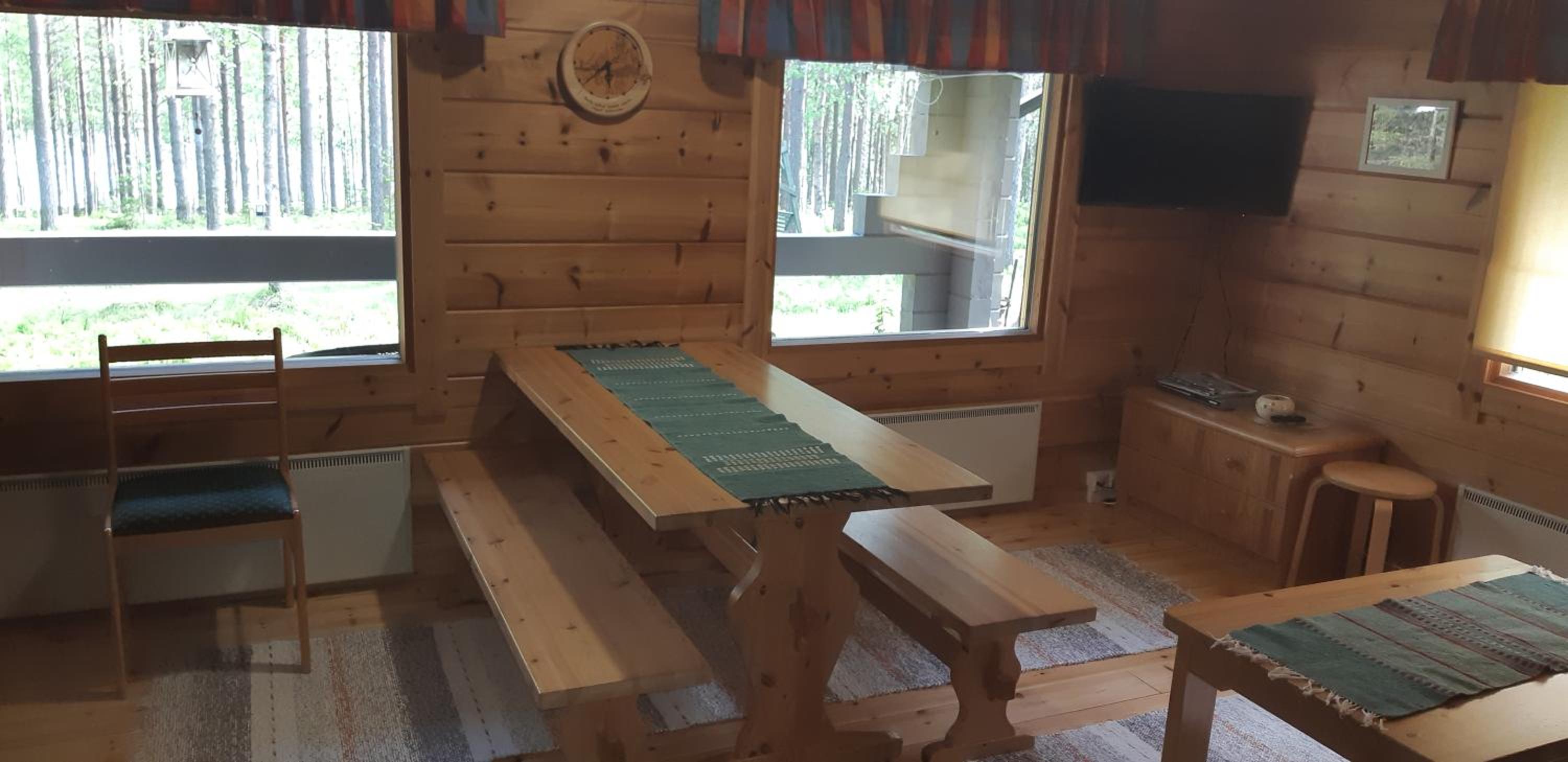 Pusikko - Cozy Lake Villa - Ice Swimming - Sauna - Fireplace - Barbeque Shed view 5