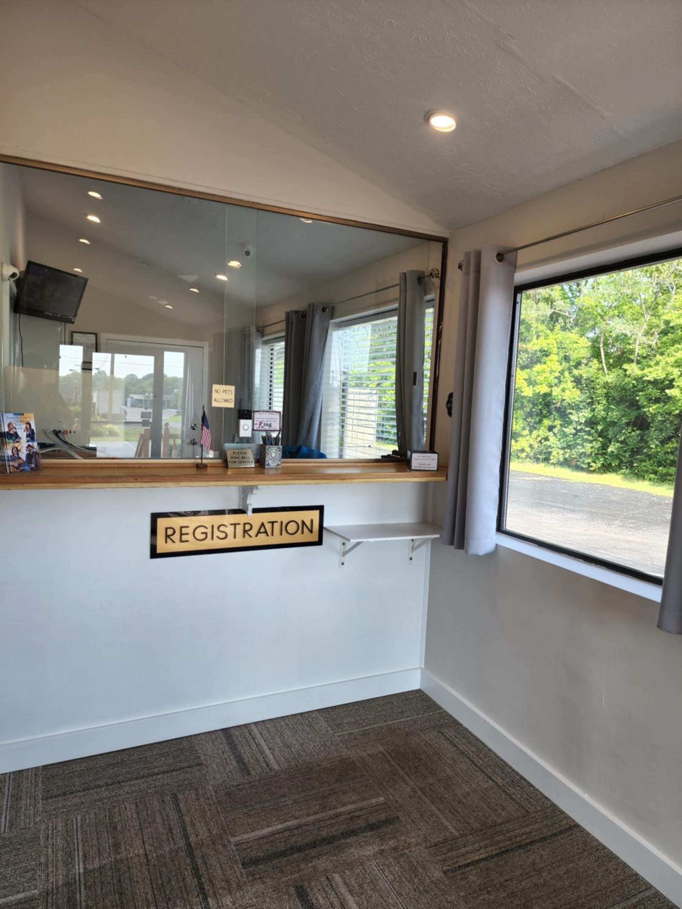 Asheville Vacations - Drakes Creek Inn - formerly The Relax Inn - Property Image 7