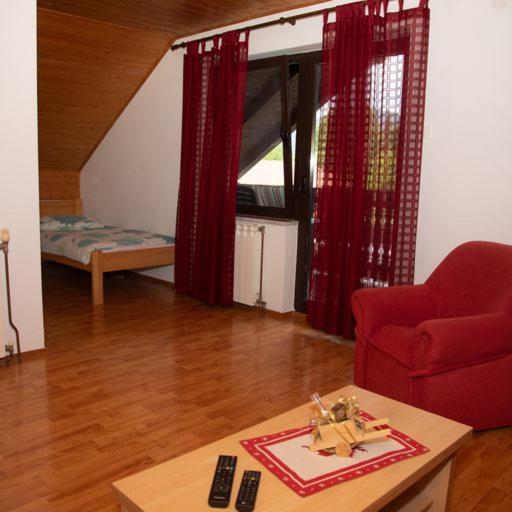 Guest House Ema view 3