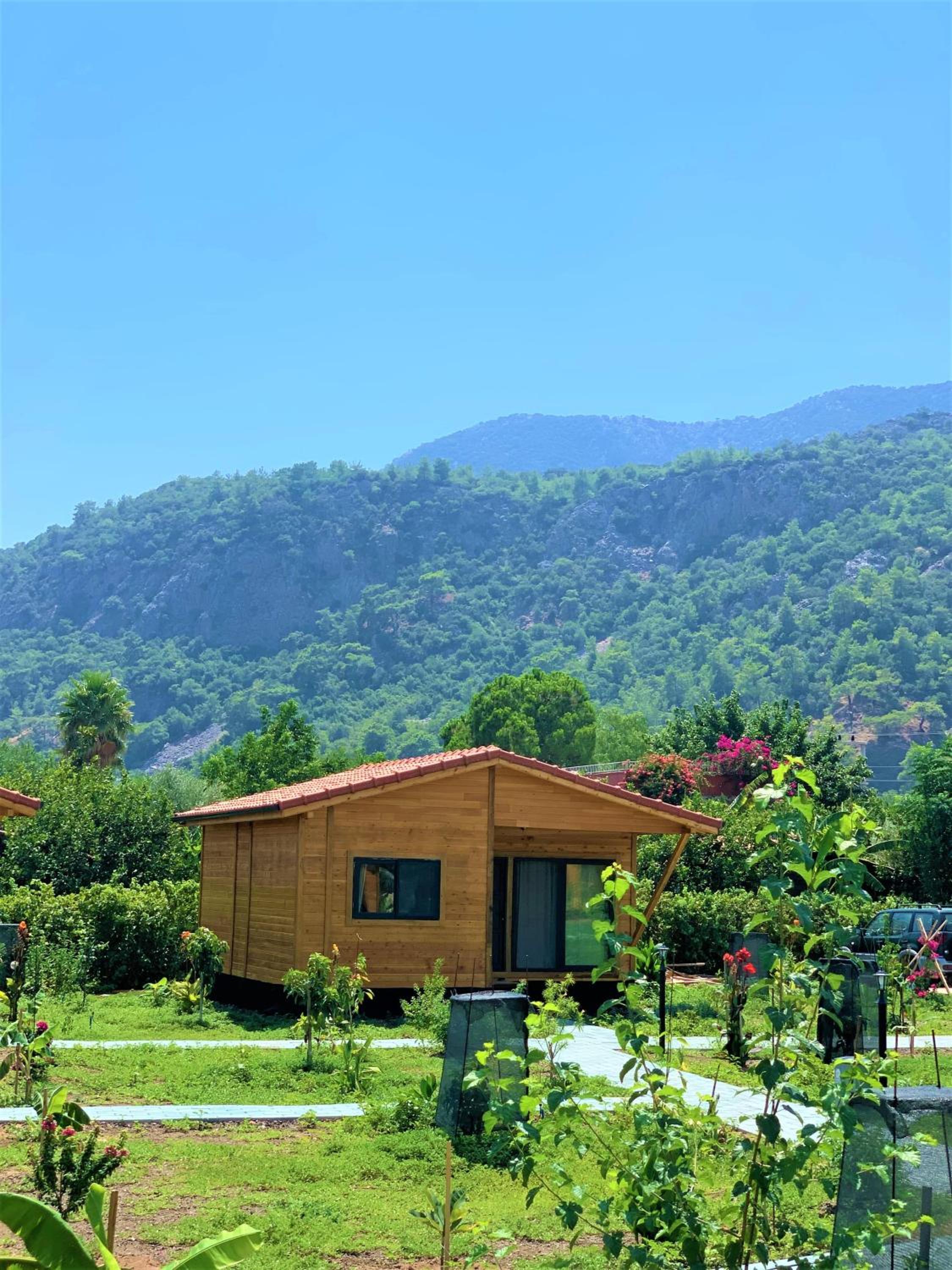 Lemon Garden Lodge