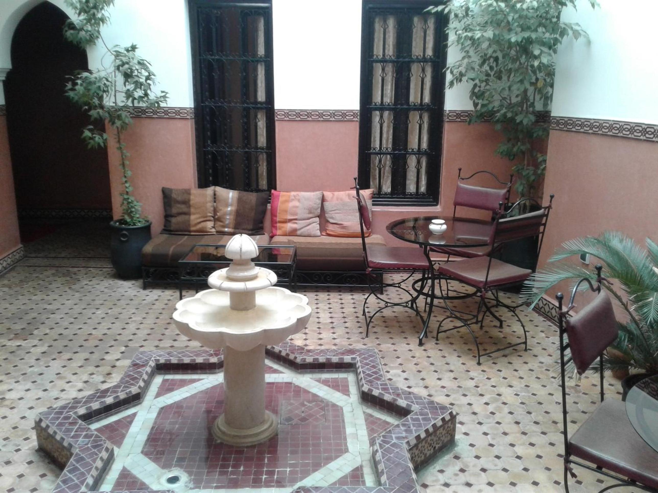 lounge