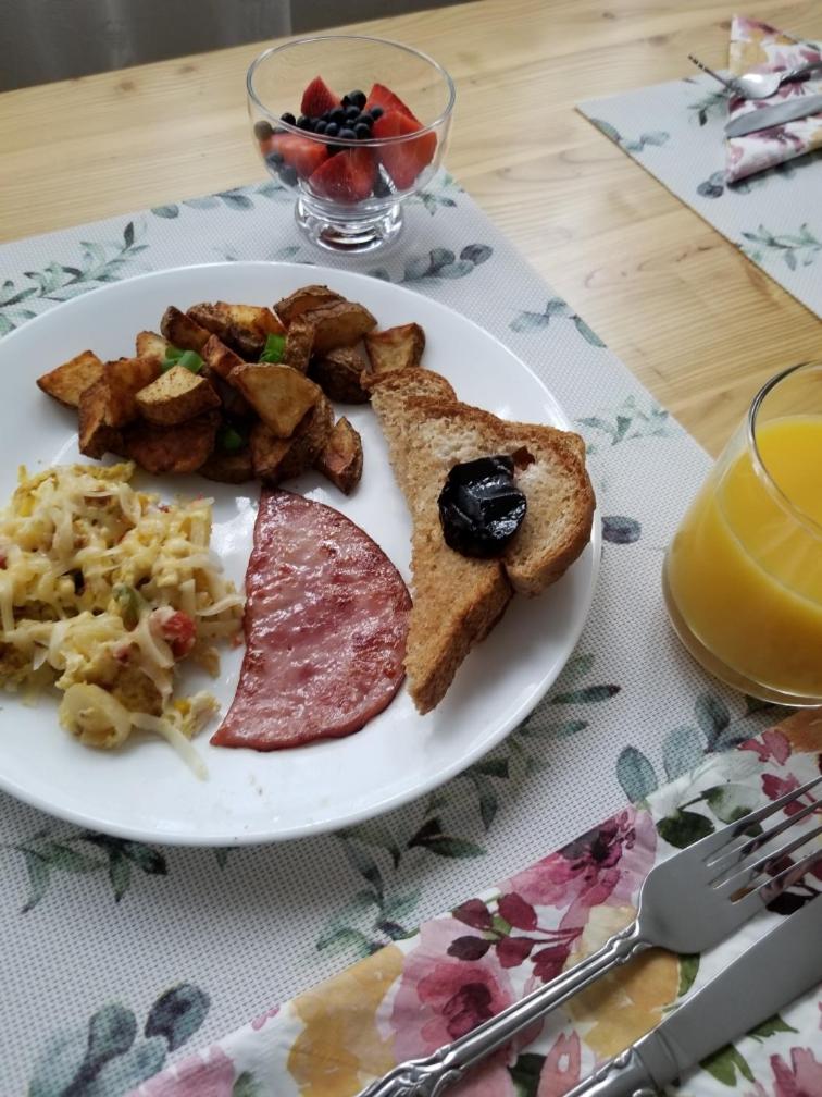 Hill Road Manor Bed & Breakfast view 3